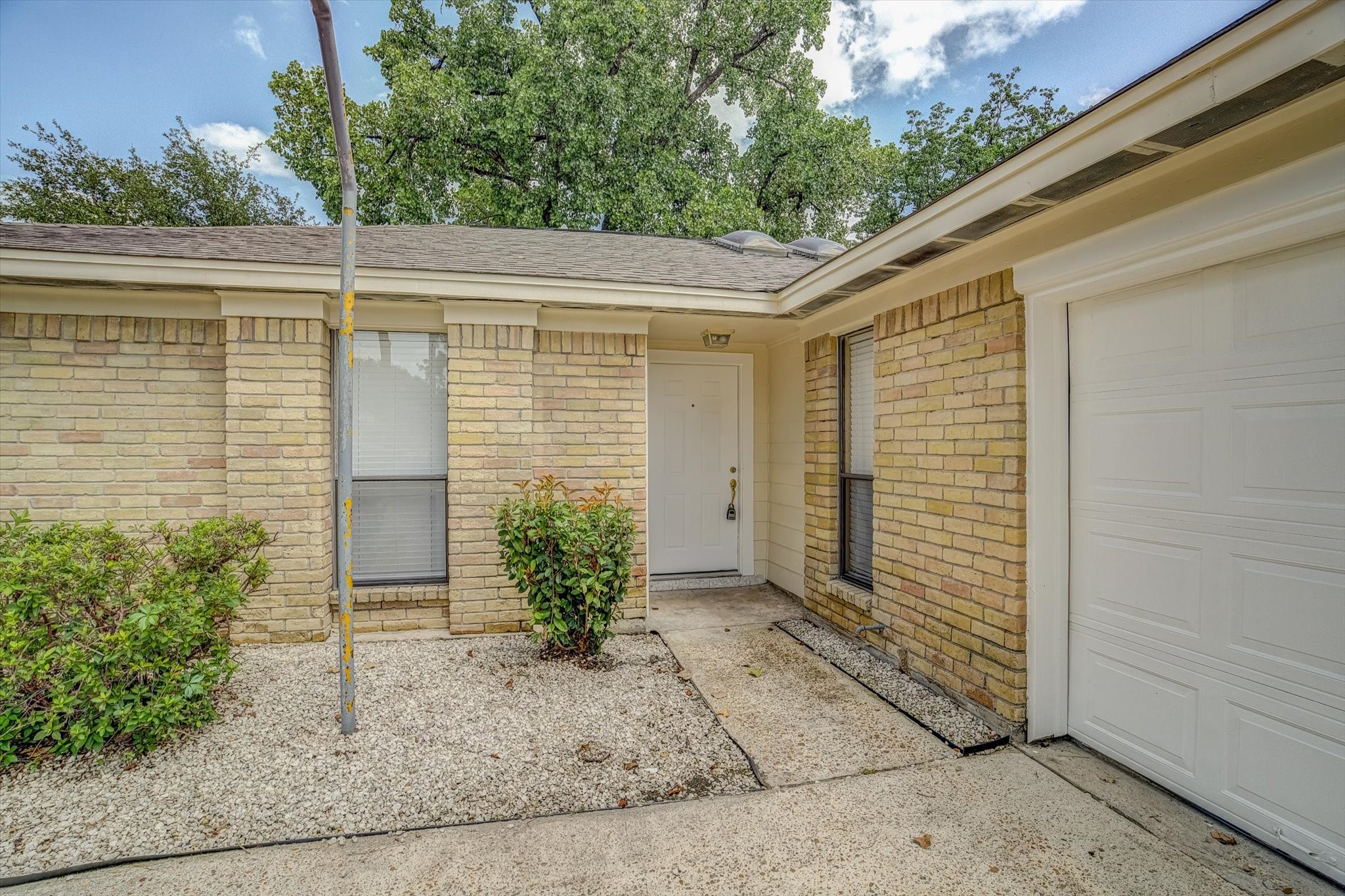 7315 Foxside Lane Property Photo 3