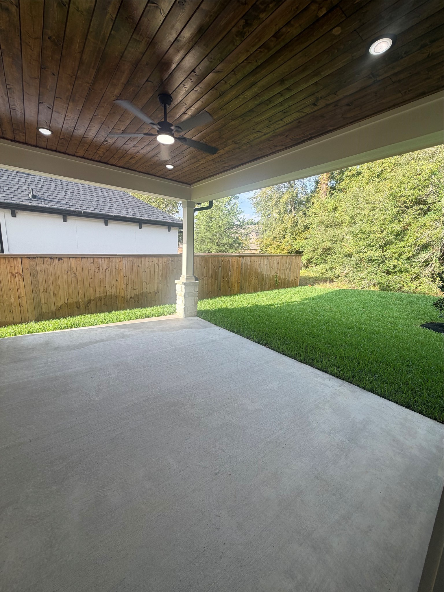 216 Bluehill Dr Property Photo 27