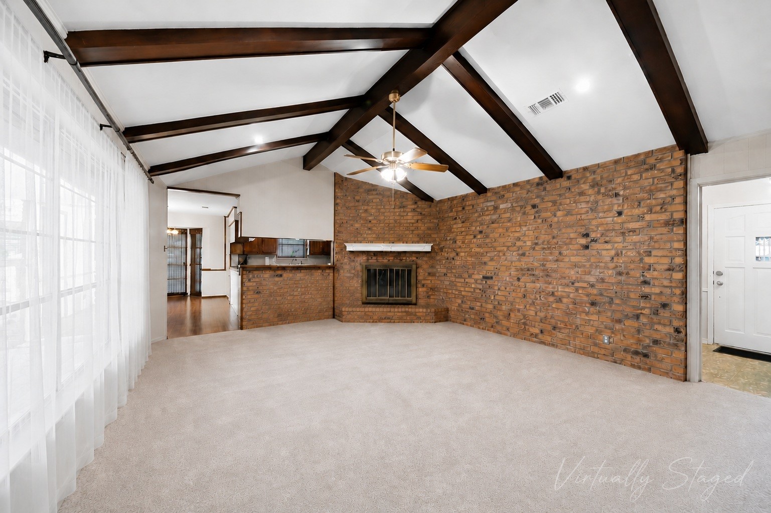 4912 Goose Creek Drive Property Photo 5