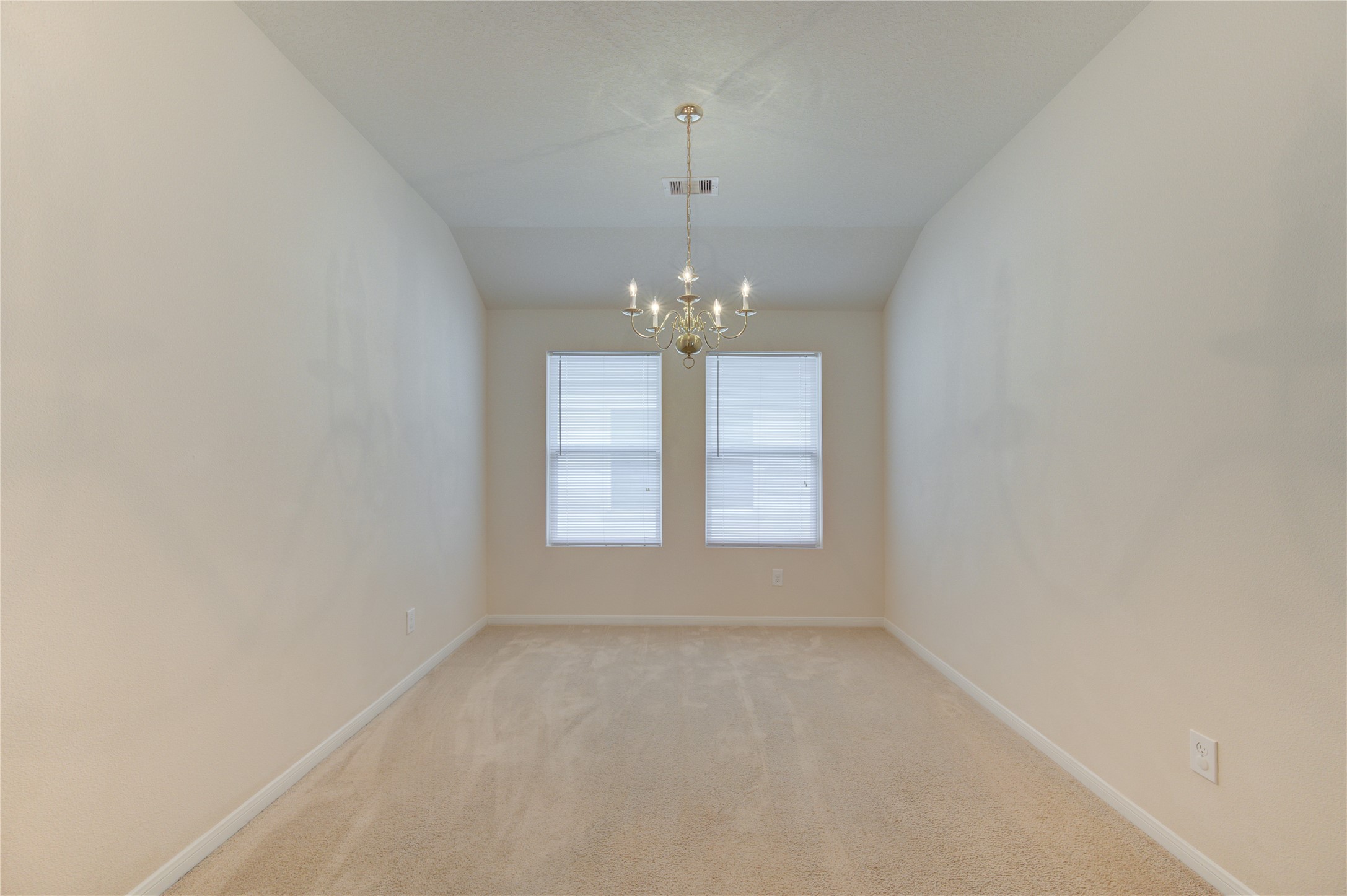 3639 Barkers Crossing Avenue Property Photo 16