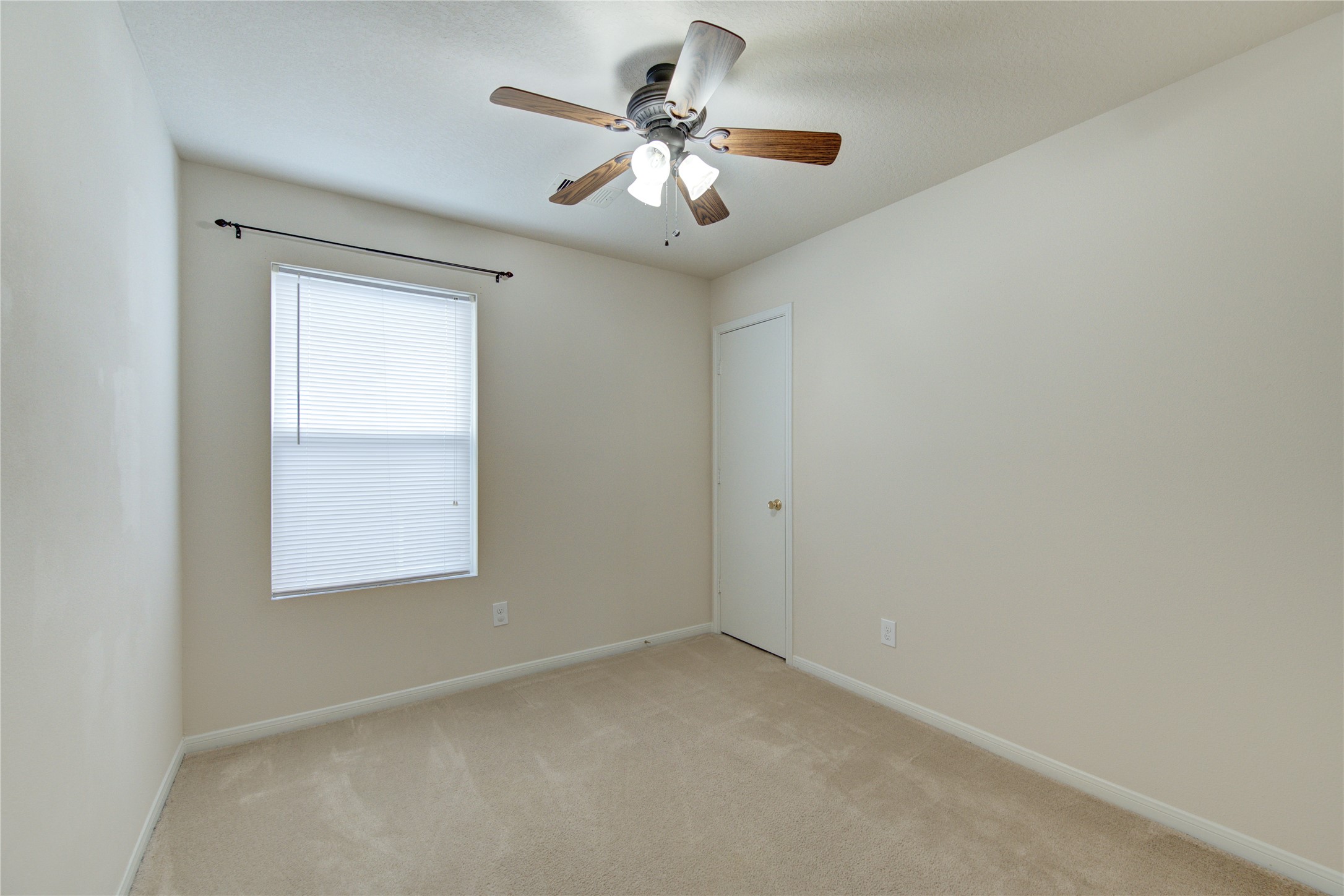 3639 Barkers Crossing Avenue Property Photo 29