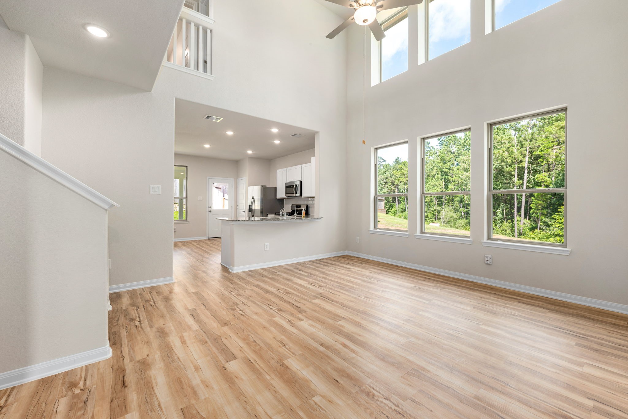25595 Blossom Court Property Photo 4