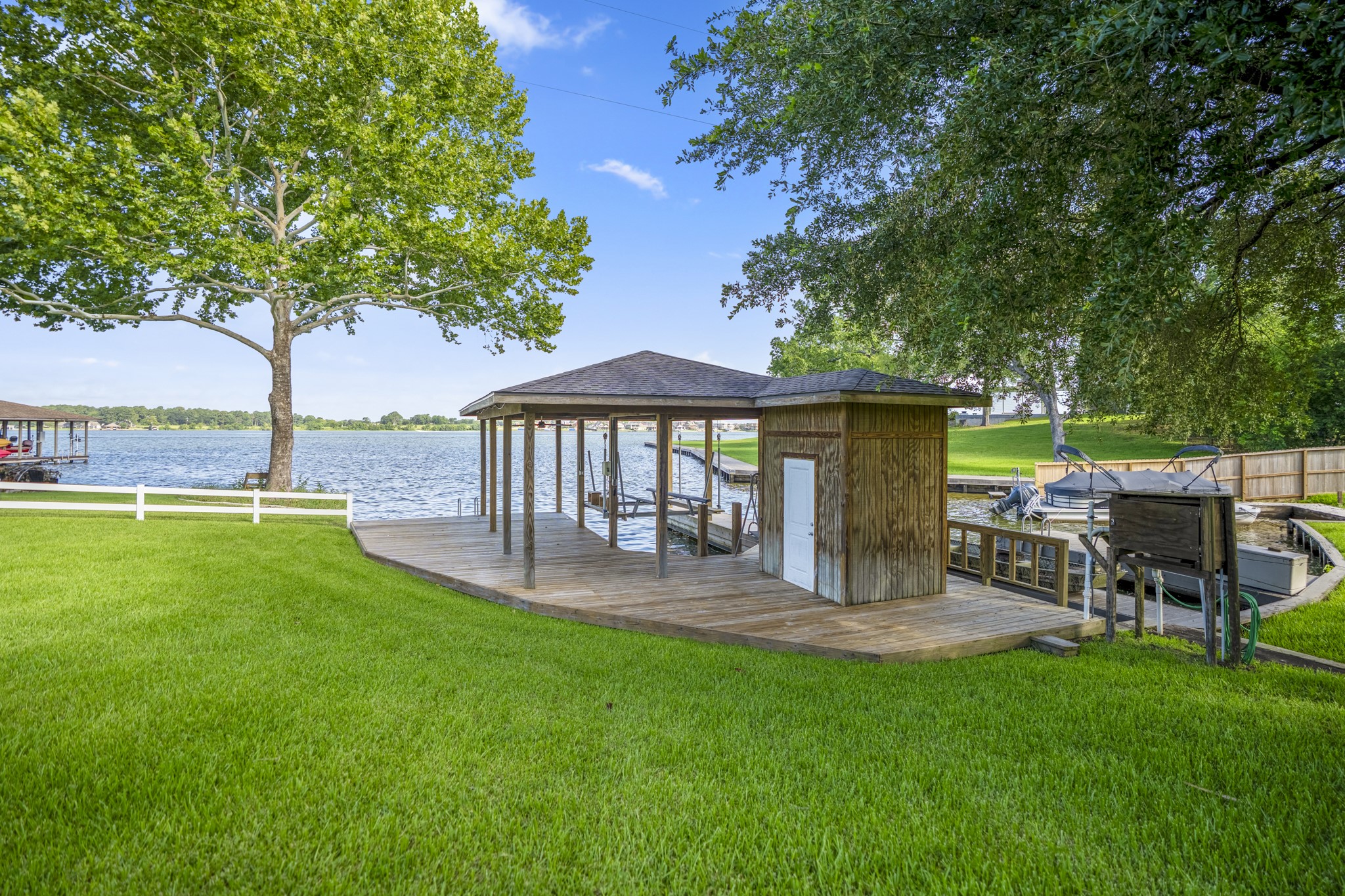 9239 Lake Conroe Drive Property Photo 4