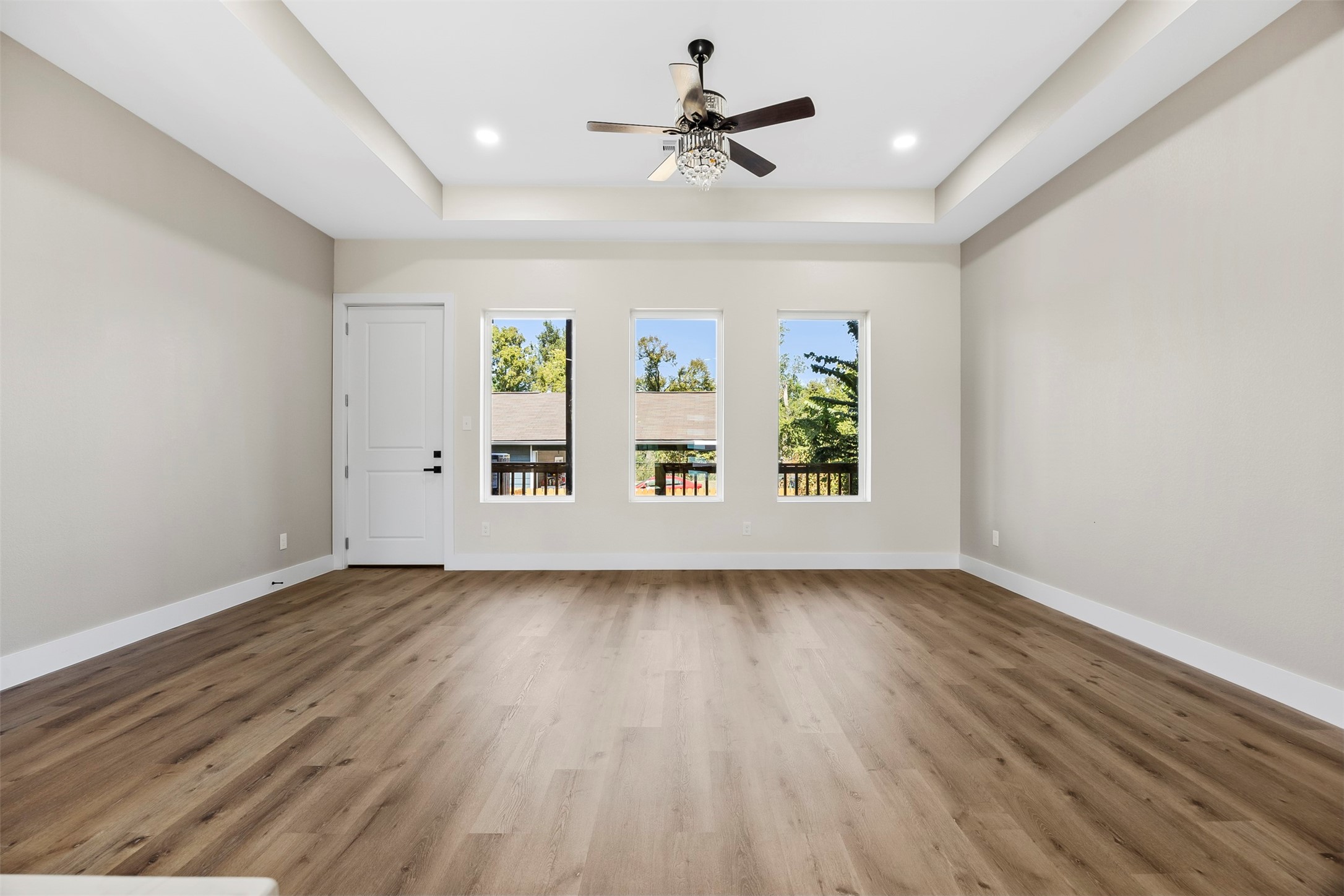 5949 Collingsworth Street Property Photo 13