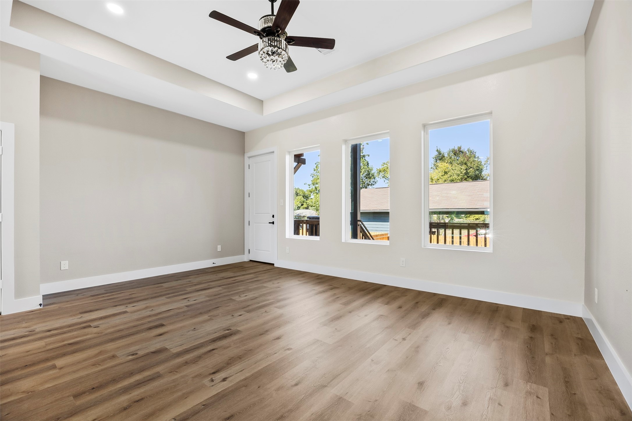 5949 Collingsworth Street Property Photo 14