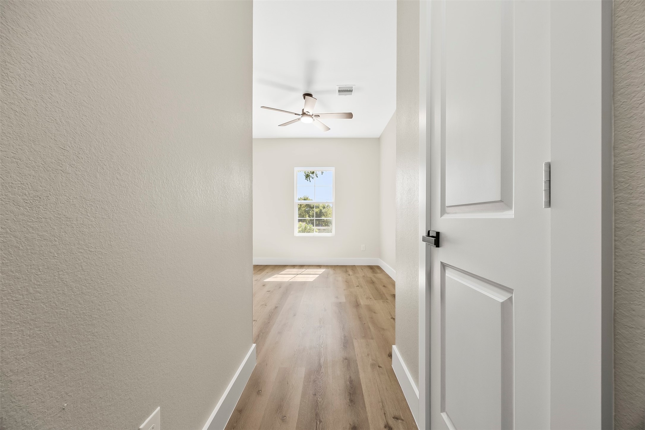5949 Collingsworth Street Property Photo 17