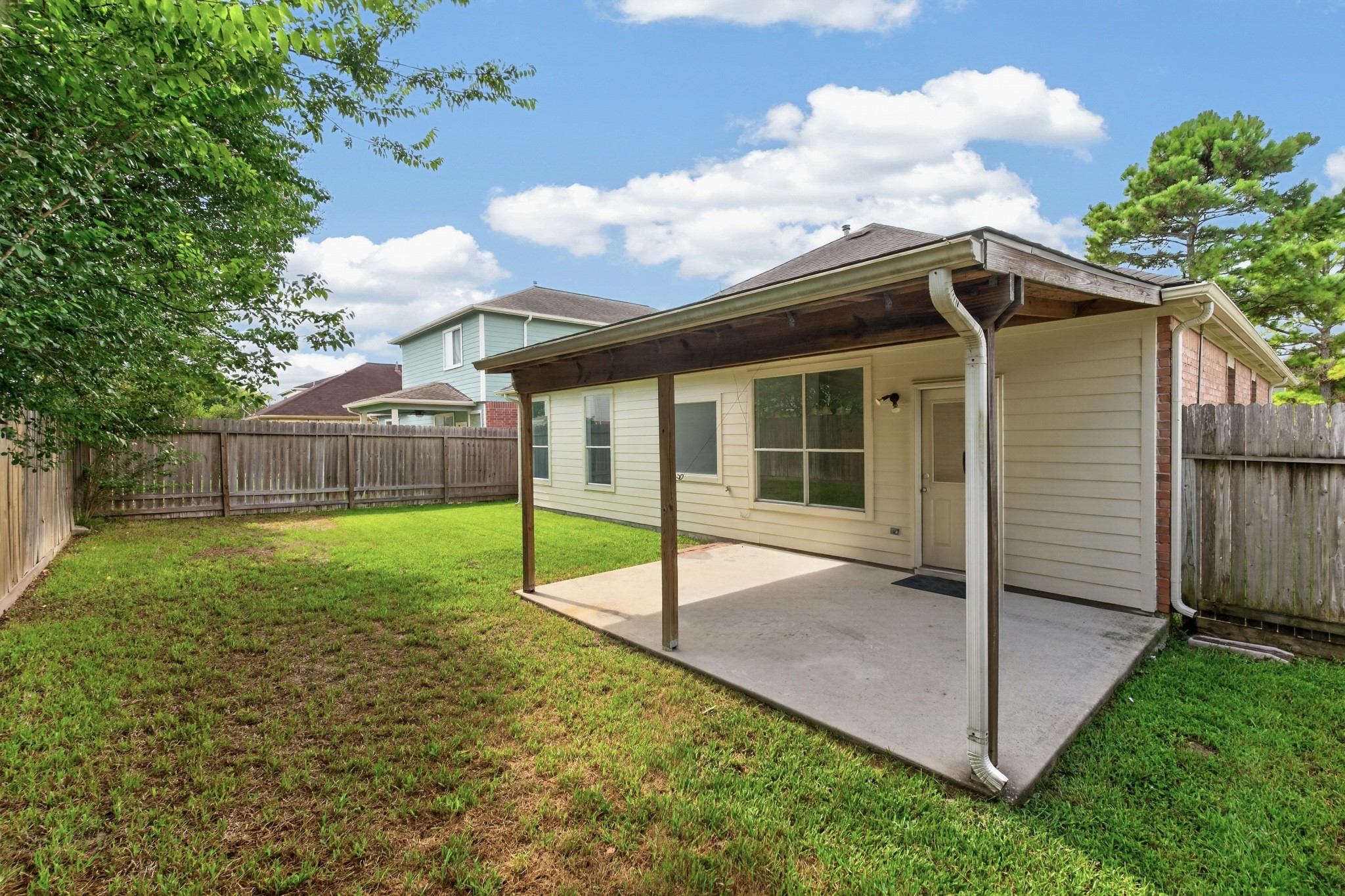 22014 Holly Branch Drive Property Photo 23