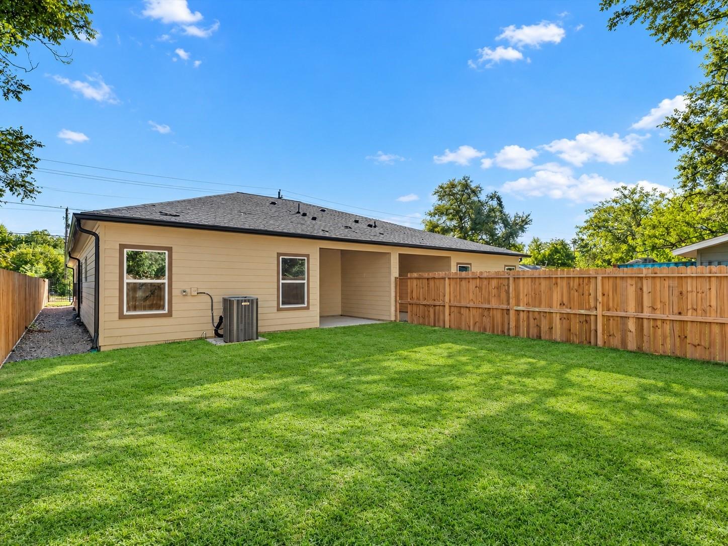 8709 Wheatley Street, Houston Tx 77088 Property Photo 17