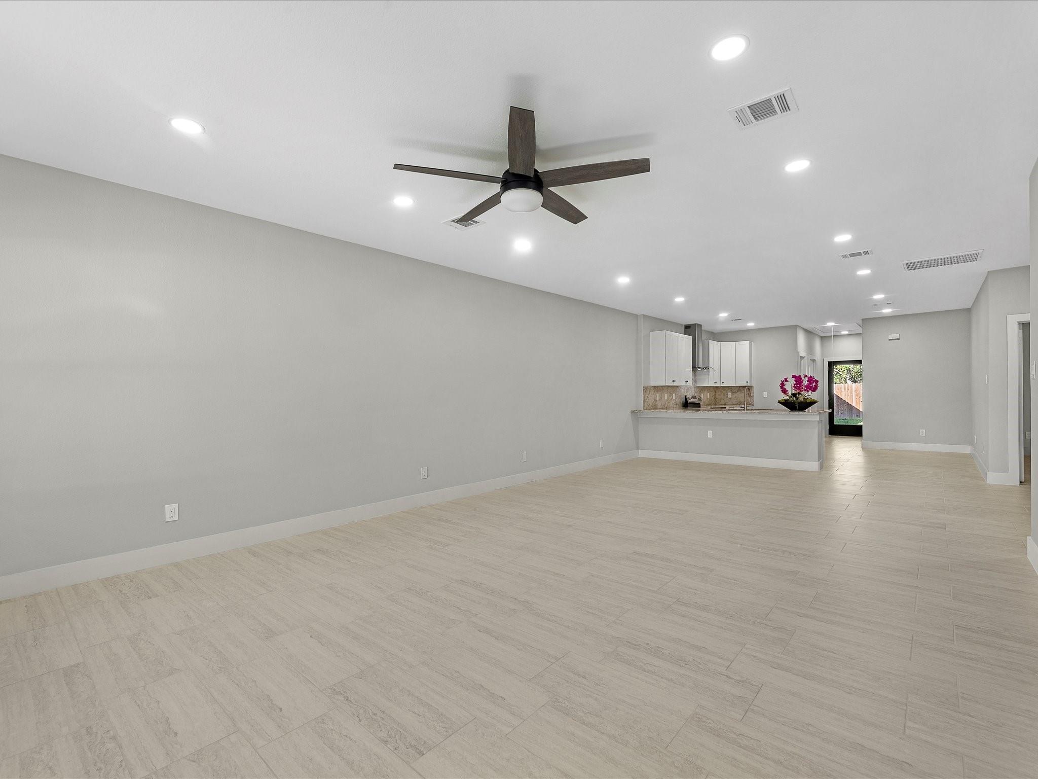 8709 Wheatley Street, Houston Tx 77088 Property Photo 18