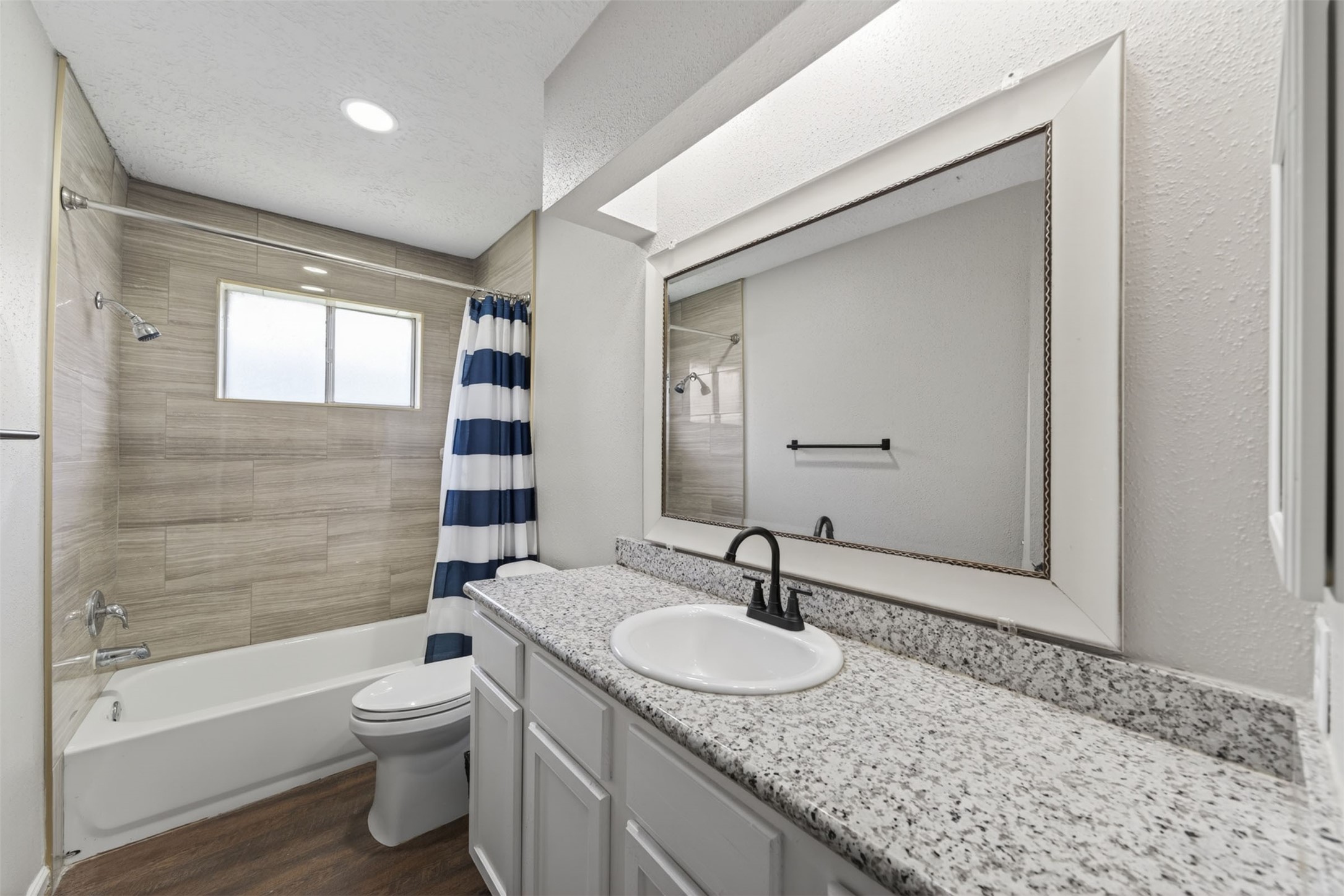9906 Rocky Hollow Road Property Photo 15