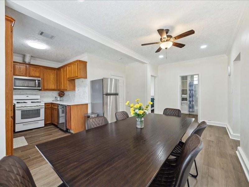 1801 Hussion Street Property Photo 9