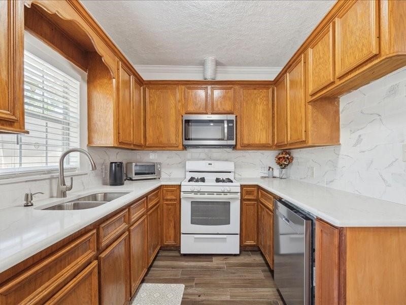 1801 Hussion Street Property Photo 10