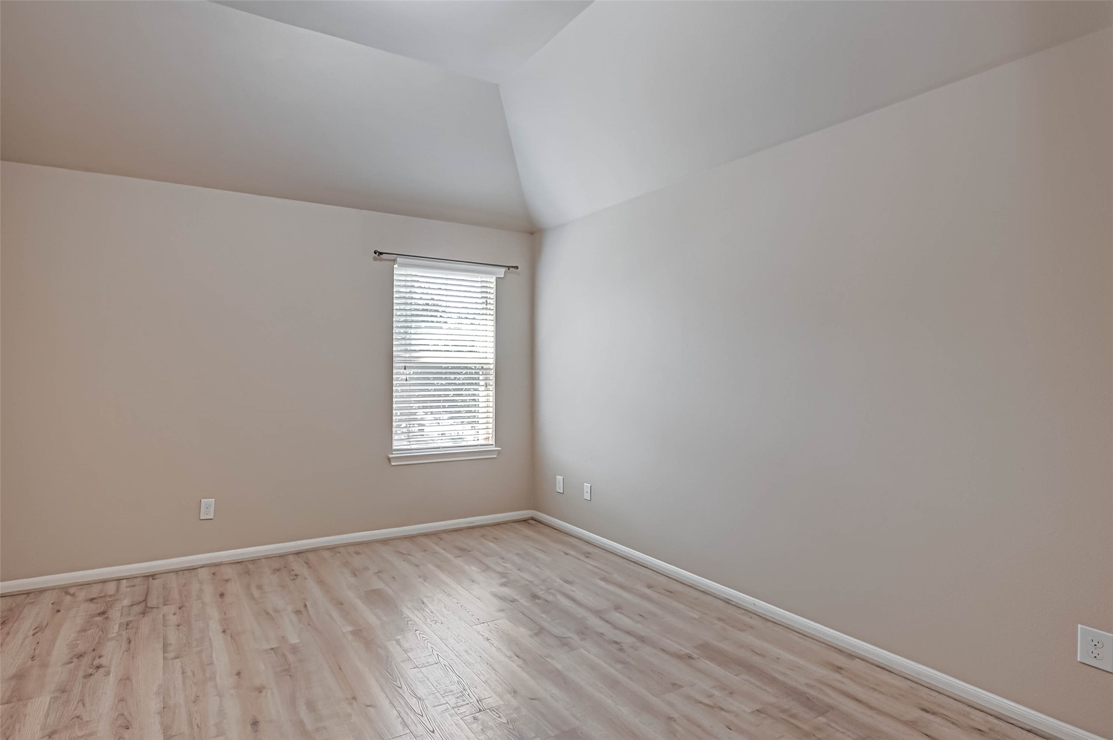 9919 Rochs Hill Court Corner Property Photo 26