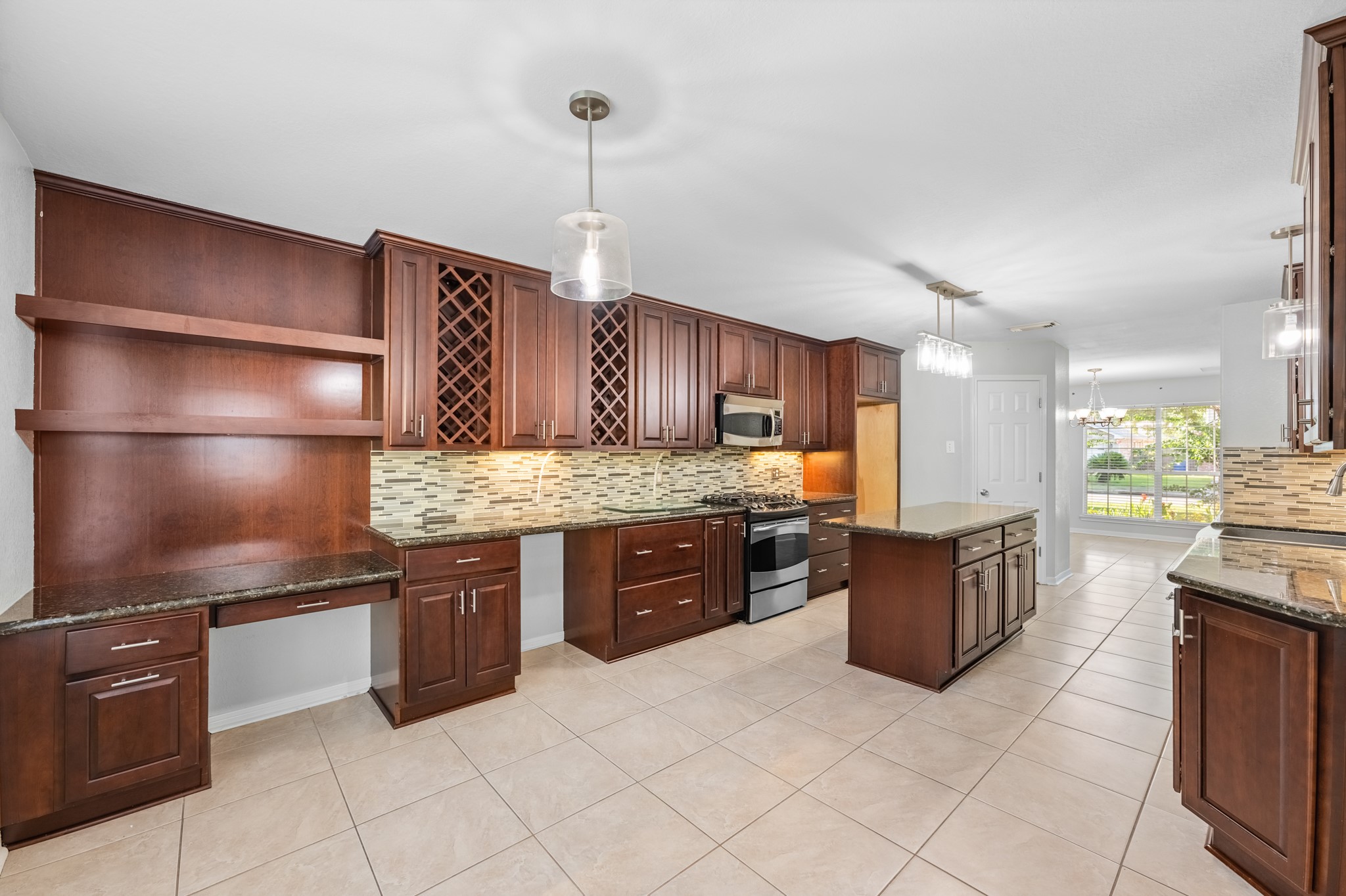 7909 Silver Oak Drive Property Photo 11