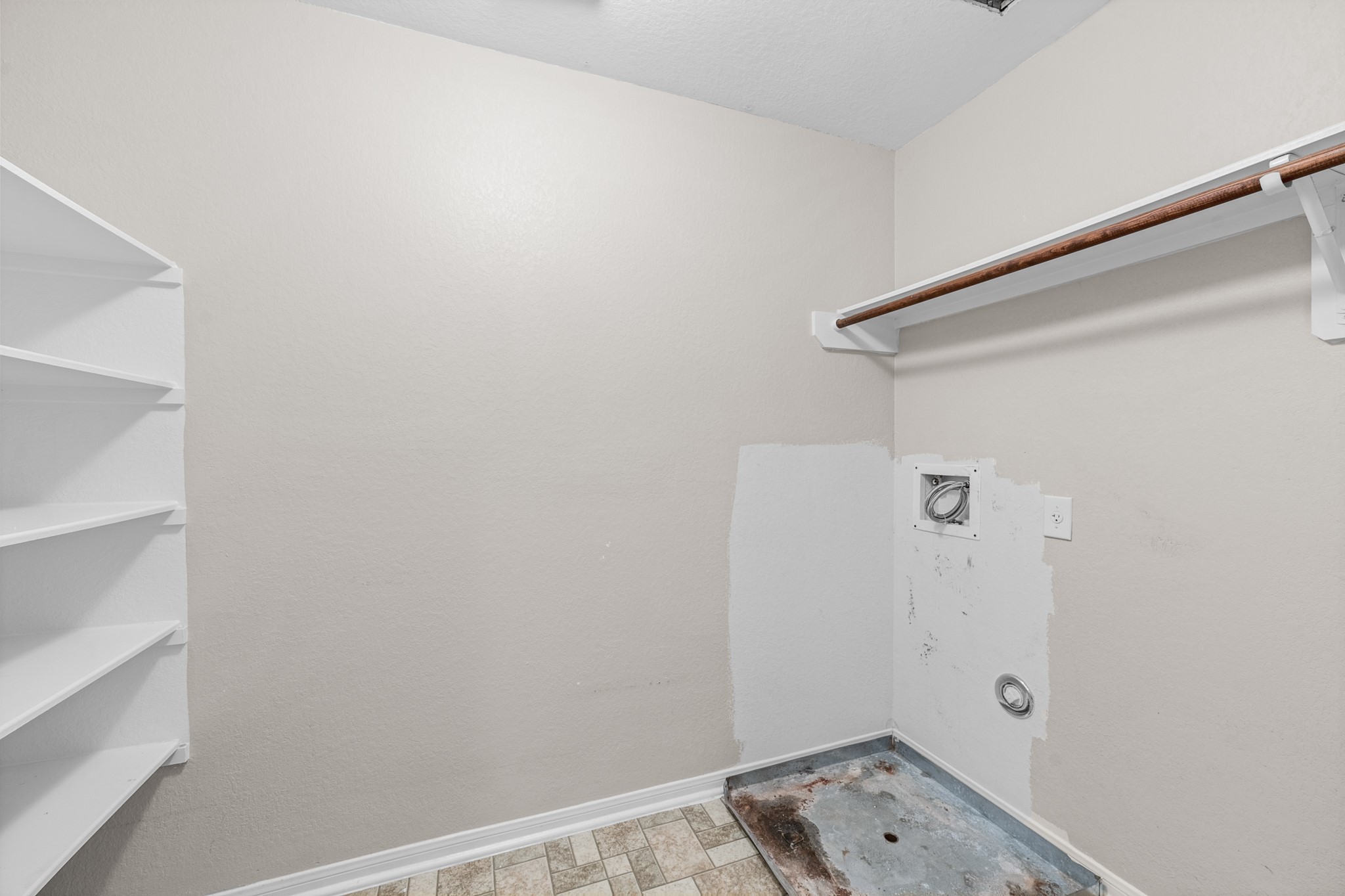 7909 Silver Oak Drive Property Photo 23