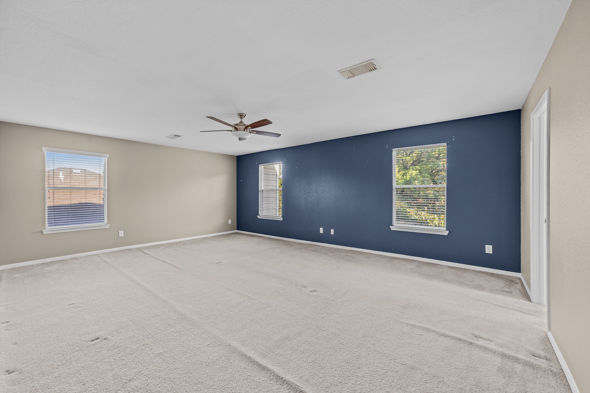7909 Silver Oak Drive Property Photo 24
