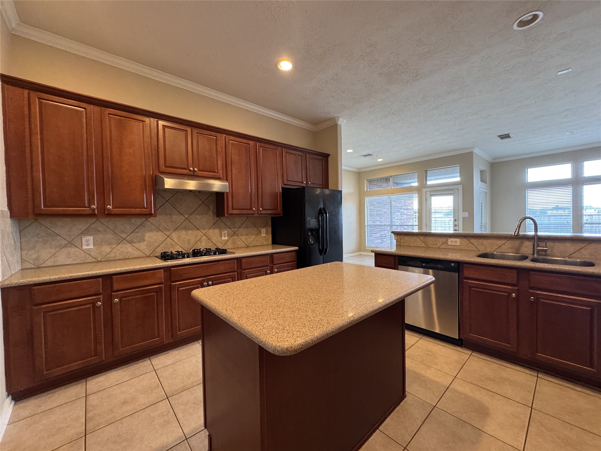 12111 Fall River Pass Lane Property Photo 2