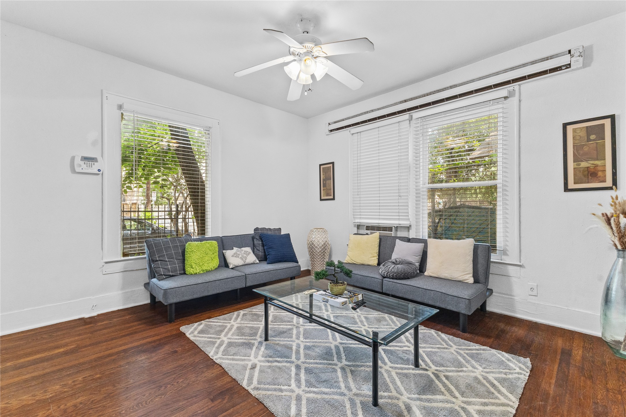 2509 Whitney Street A Property Photo 2