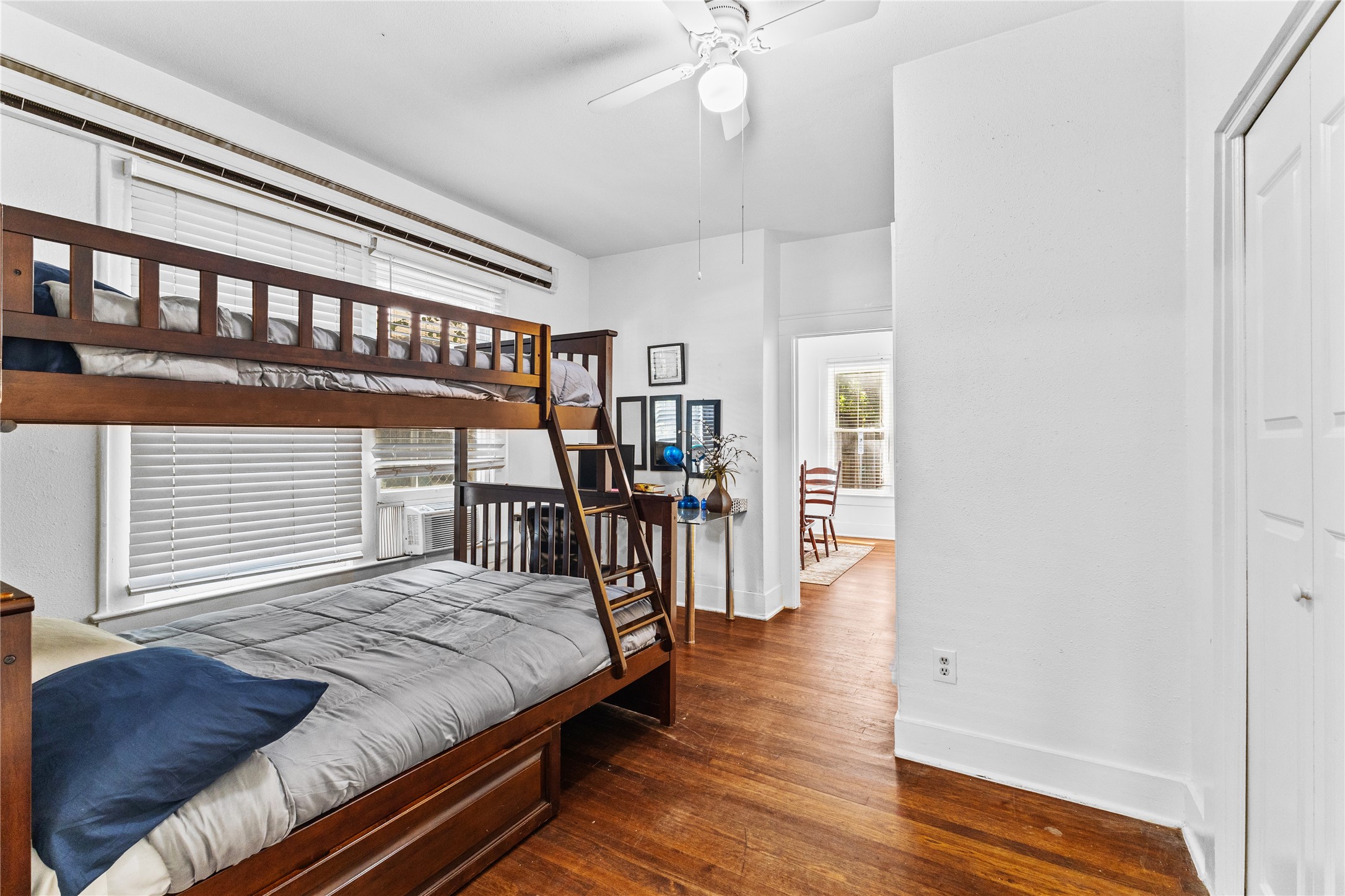 2509 Whitney Street A Property Photo 5