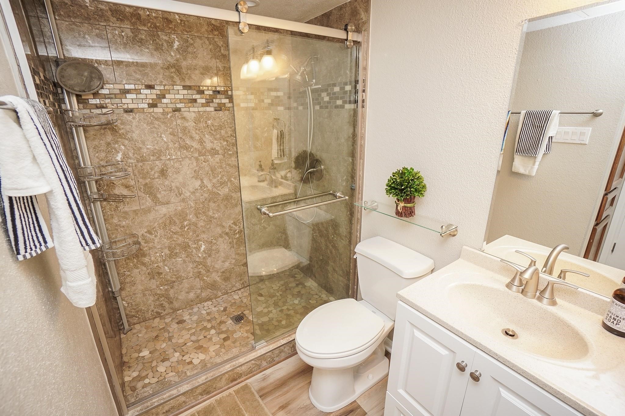 4200 Watson Street 205 Property Photo 7