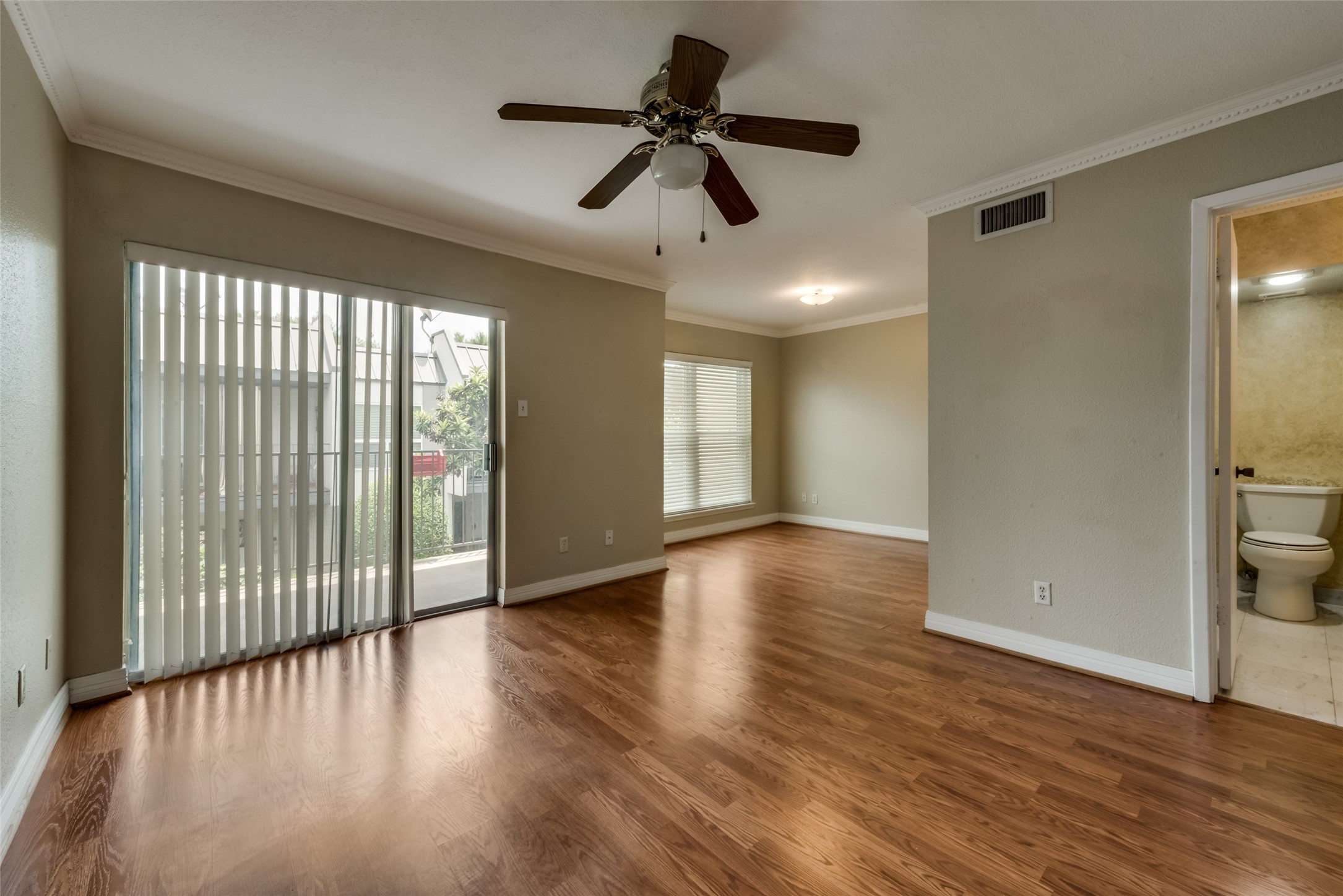 1300 Augusta Drive 28 Property Photo 11