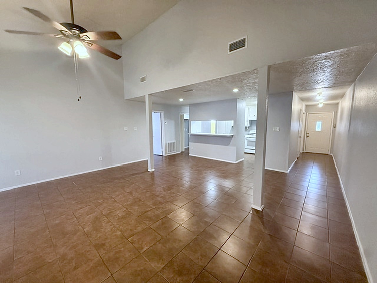 2231 Spring Dusk Lane Property Photo 4