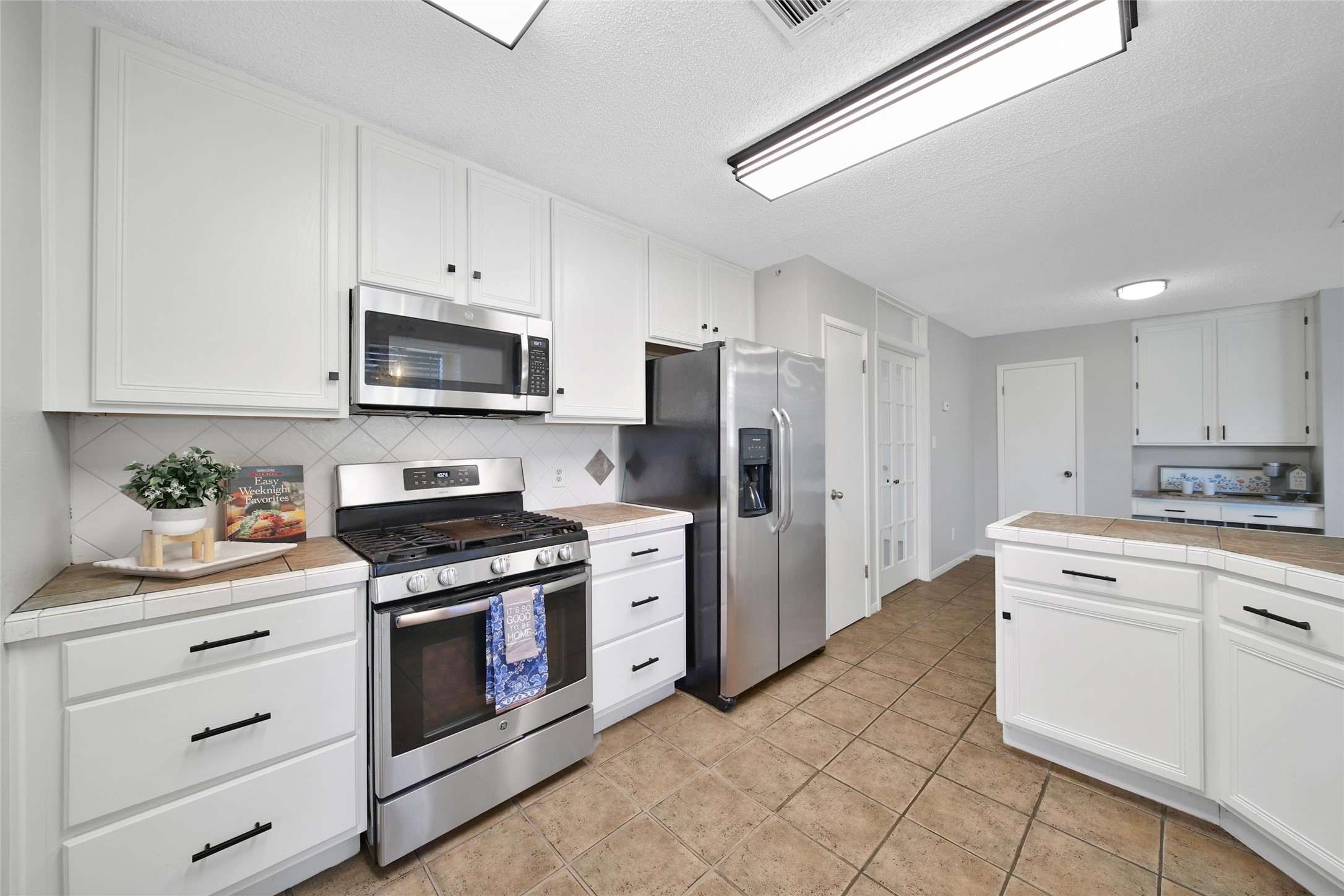 105 Daffodil Street Property Photo 2