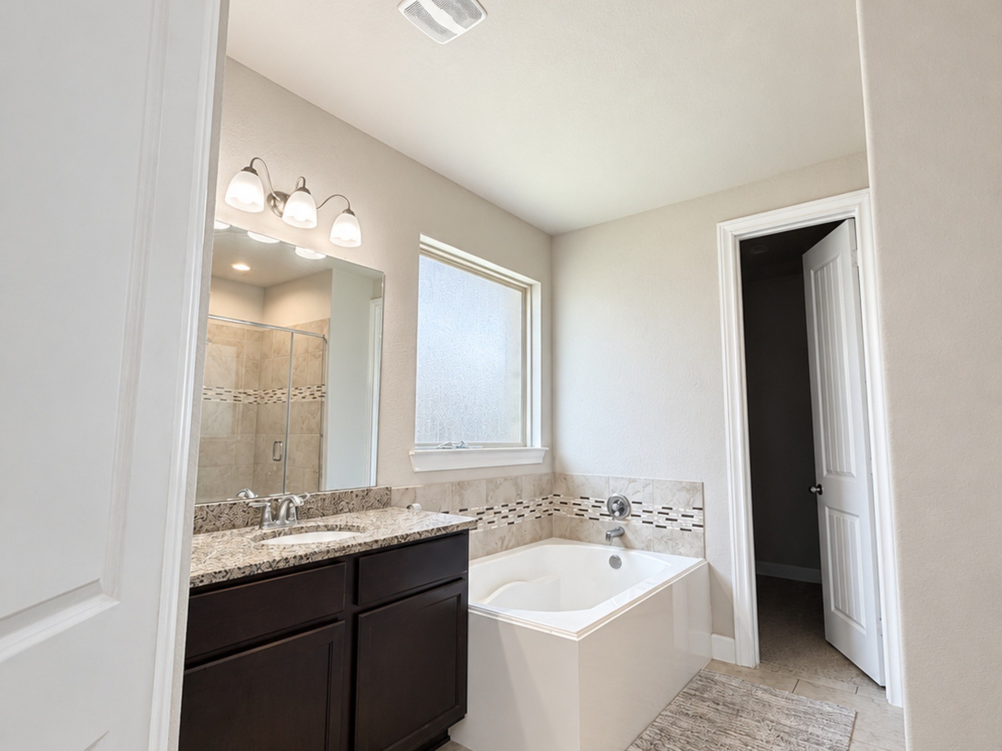 1122 Orange Dawn Drive Property Photo 16