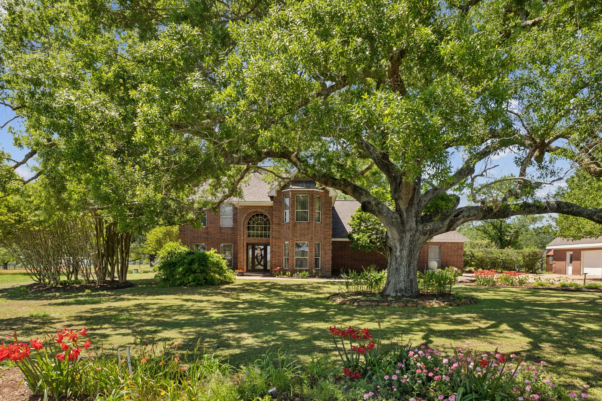 17207 Penick Road Property Photo 1