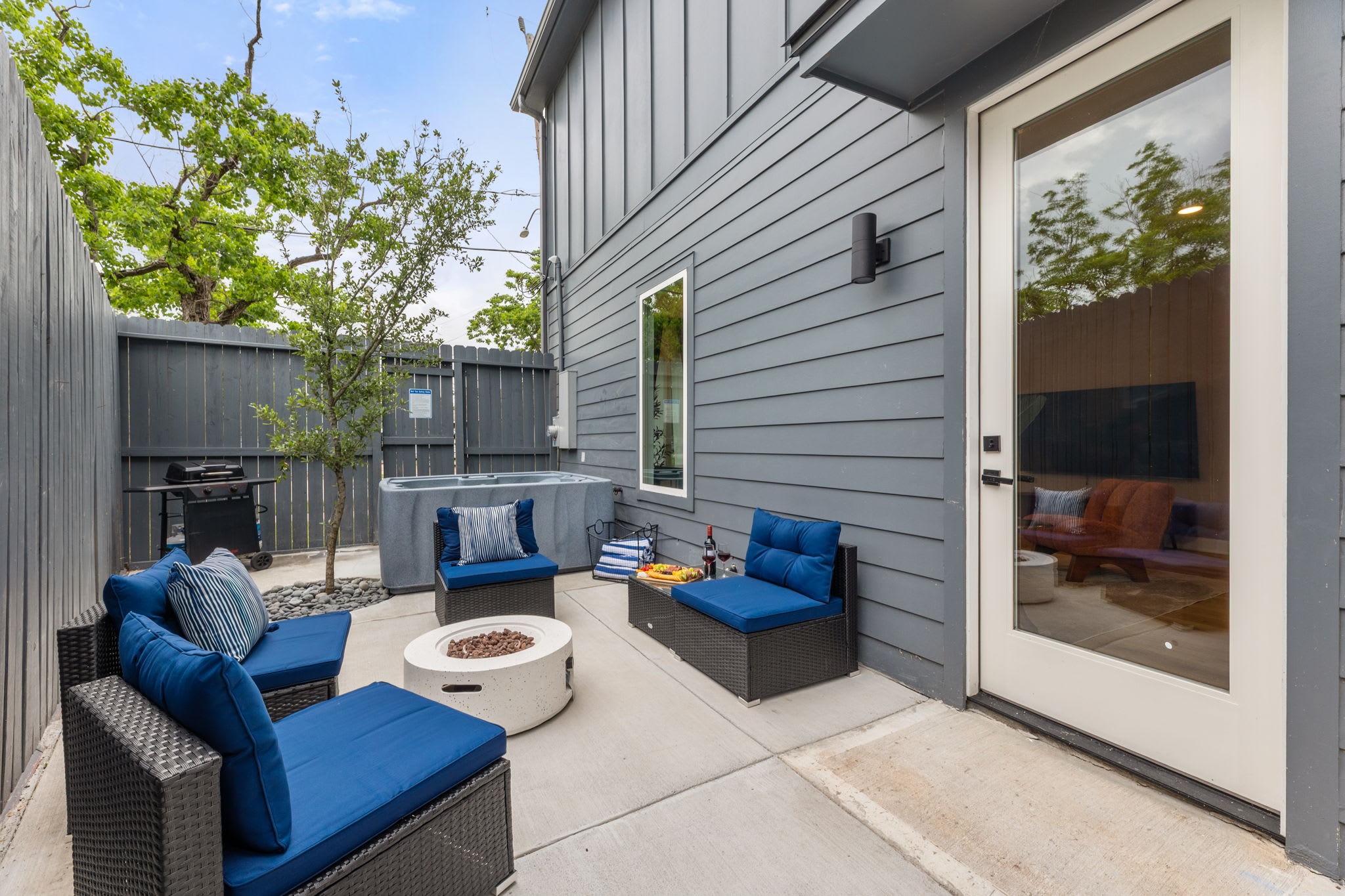 515 Altic Street Property Photo 3
