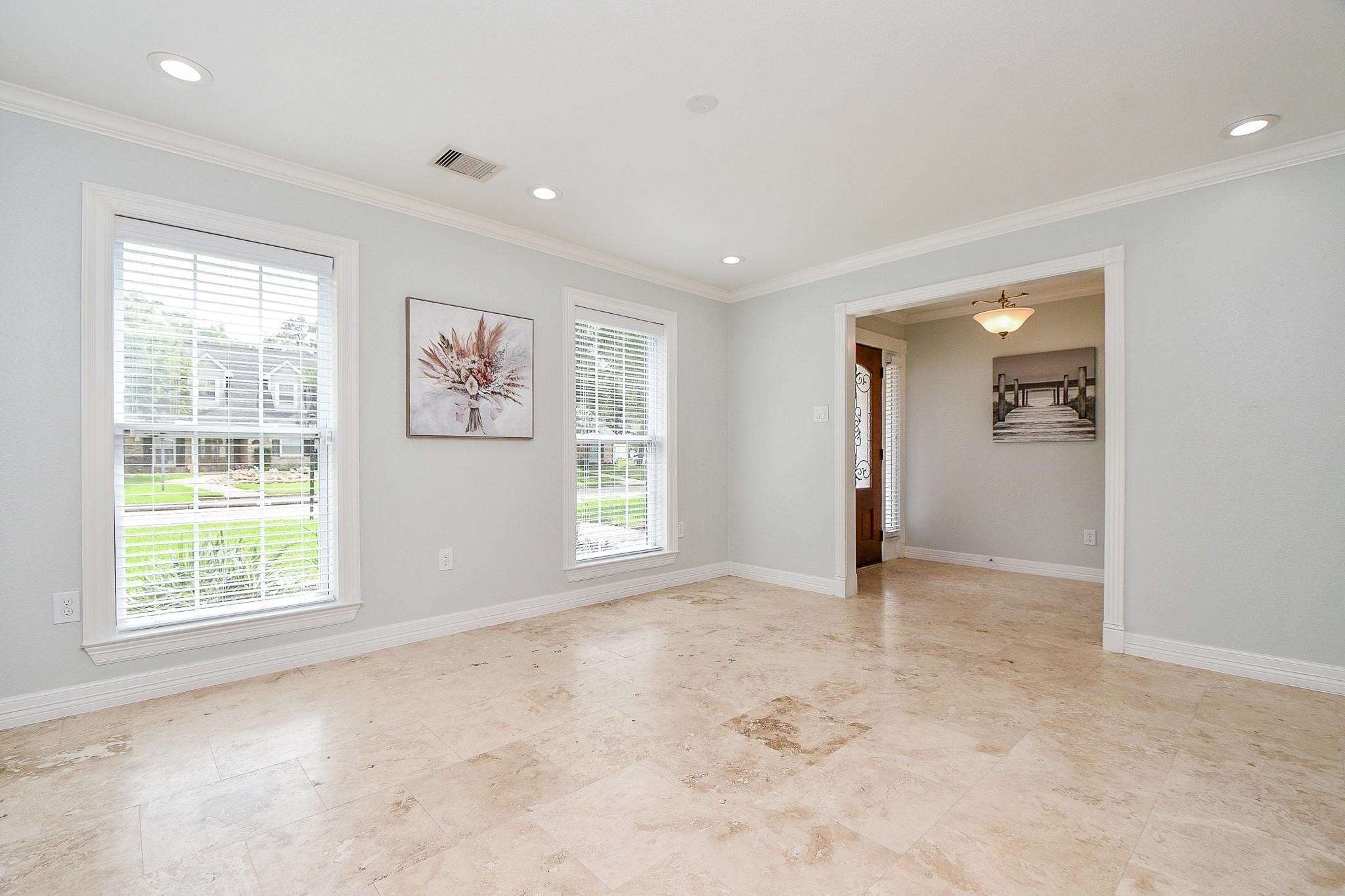 707 Thistlewood Drive Property Photo 12