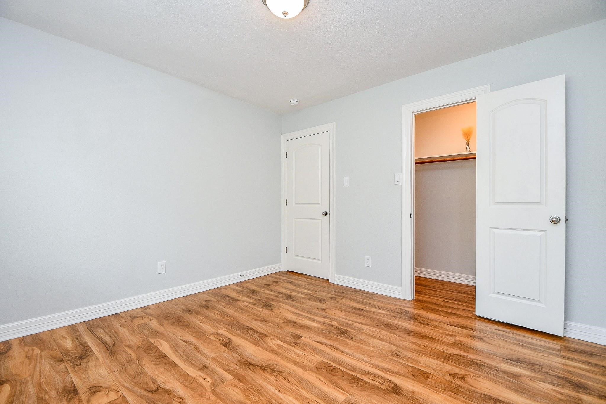707 Thistlewood Drive Property Photo 26