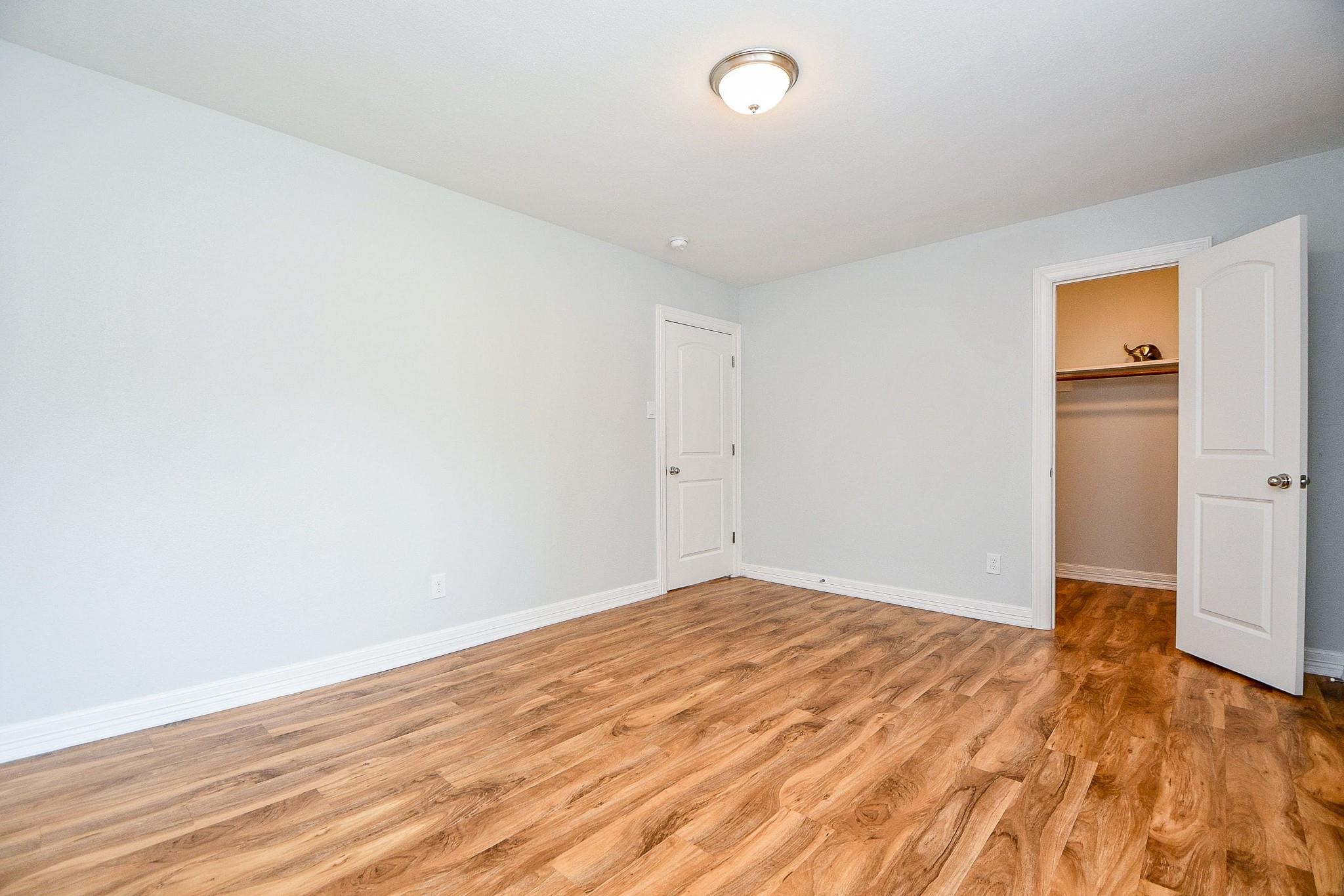 707 Thistlewood Drive Property Photo 29