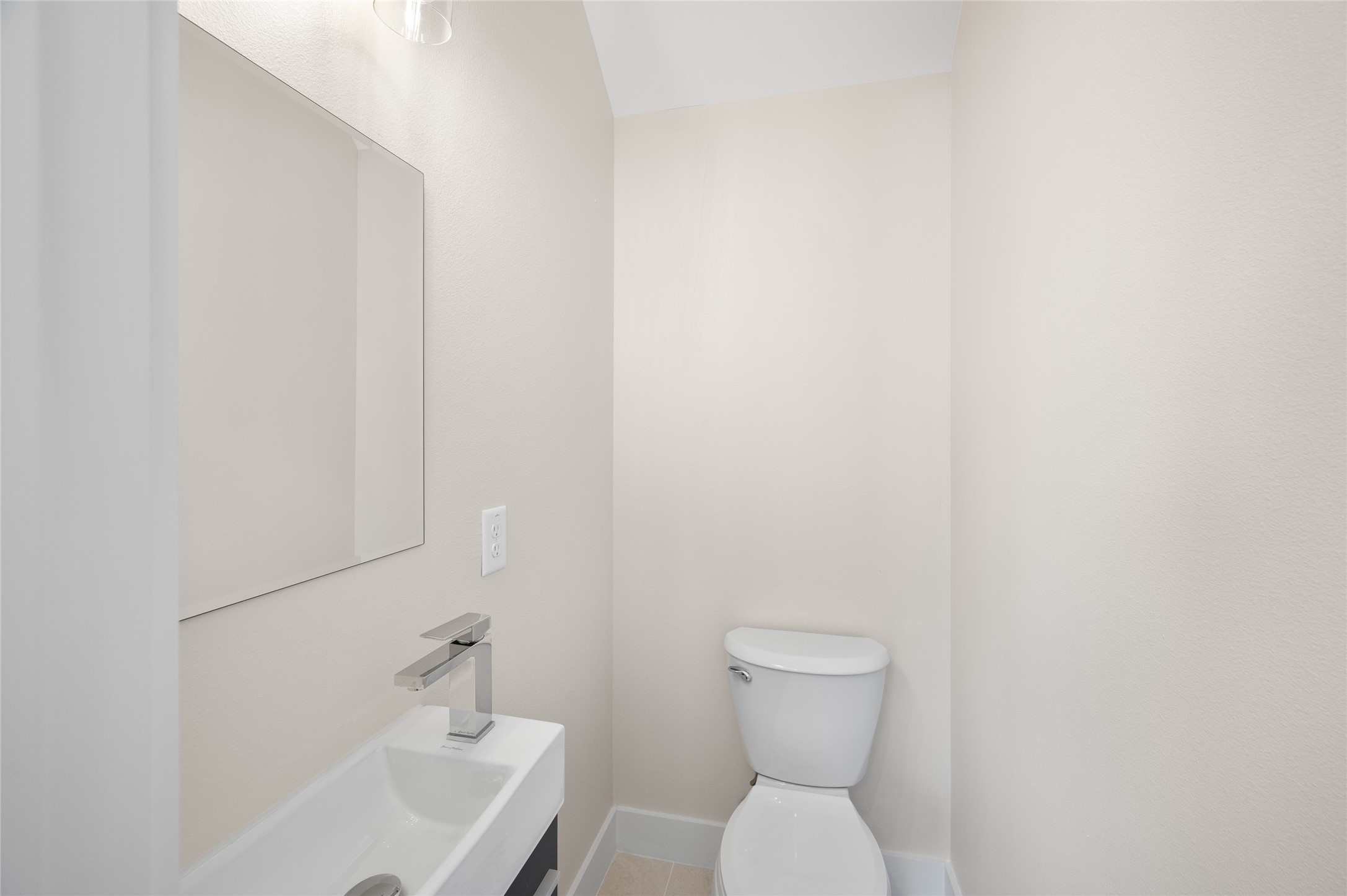 6831 Tuskegee Street Property Photo 15
