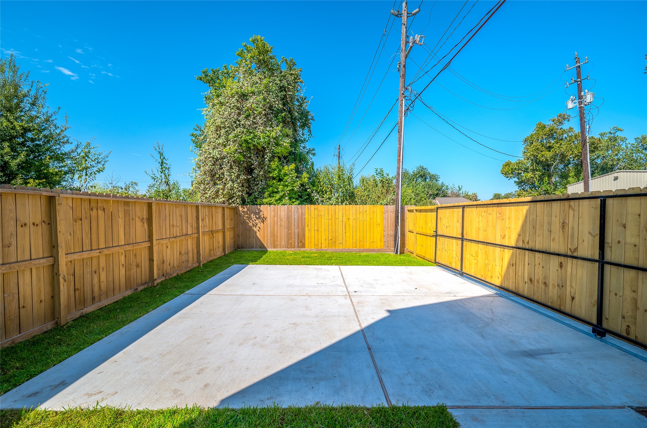6831 Tuskegee Street Property Photo 34