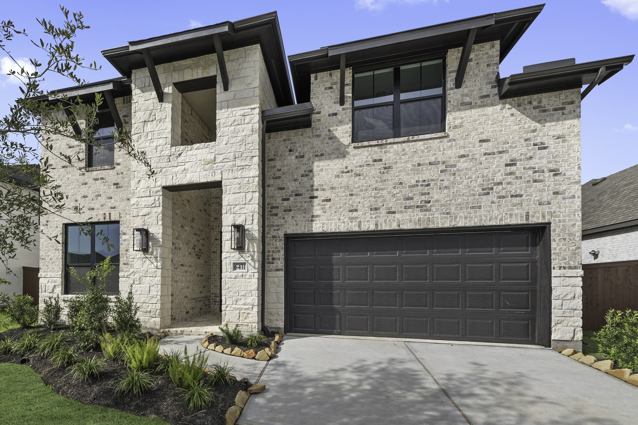 6431 Redwood Forest Drive Property Photo 1