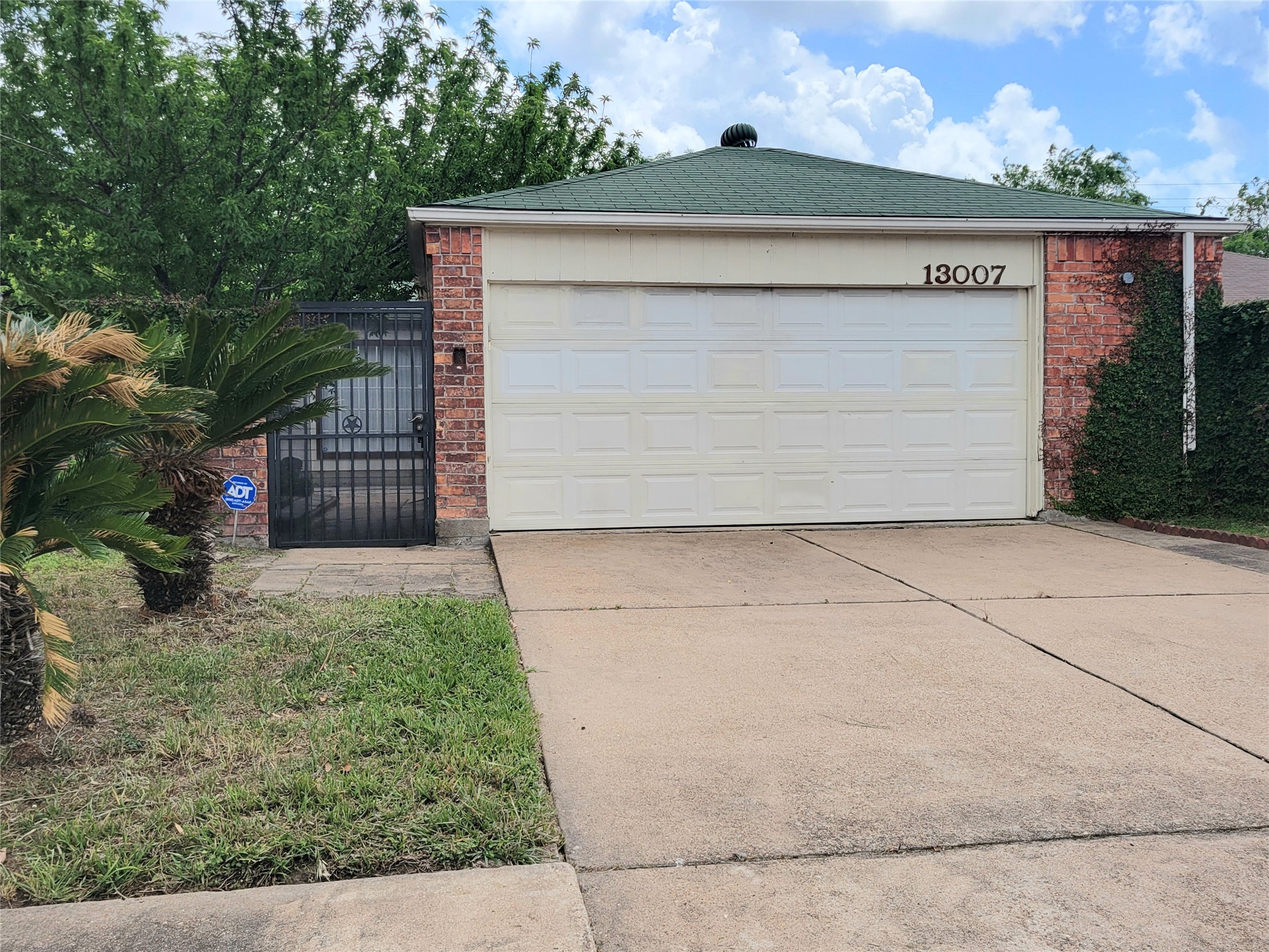 13007 Bacard Lane Property Photo 3