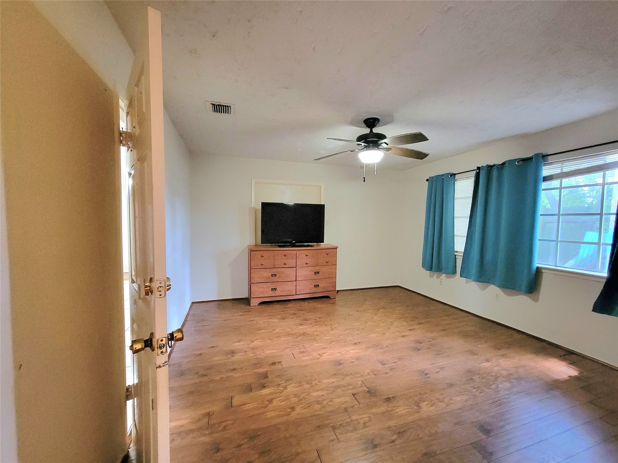 13007 Bacard Lane Property Photo 15