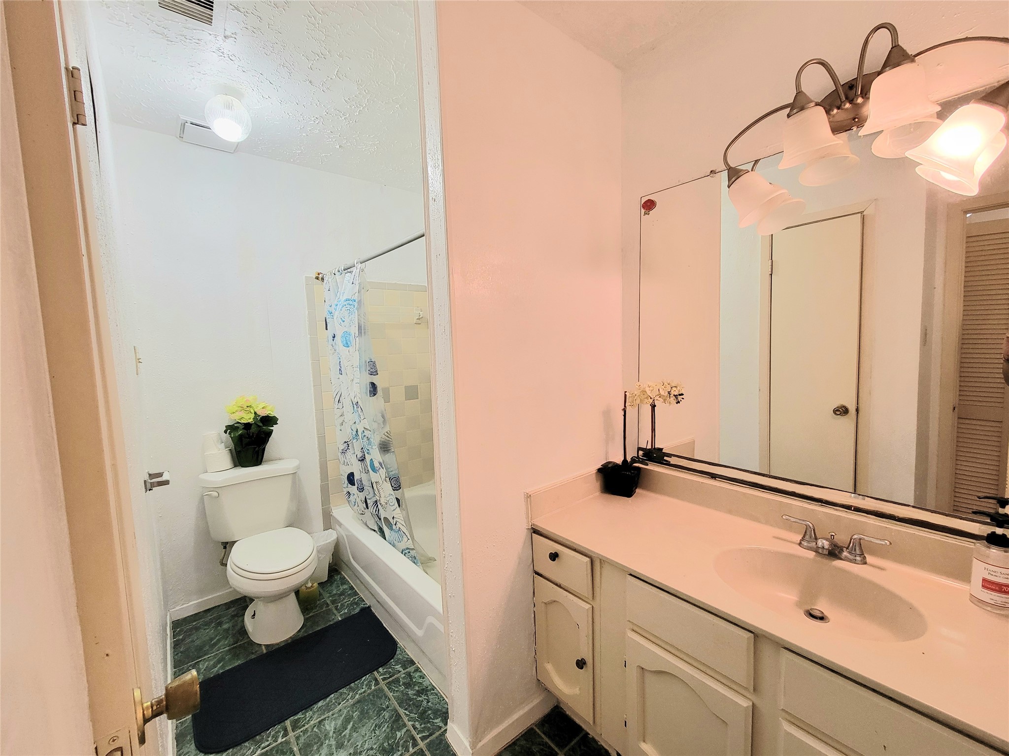 13007 Bacard Lane Property Photo 18
