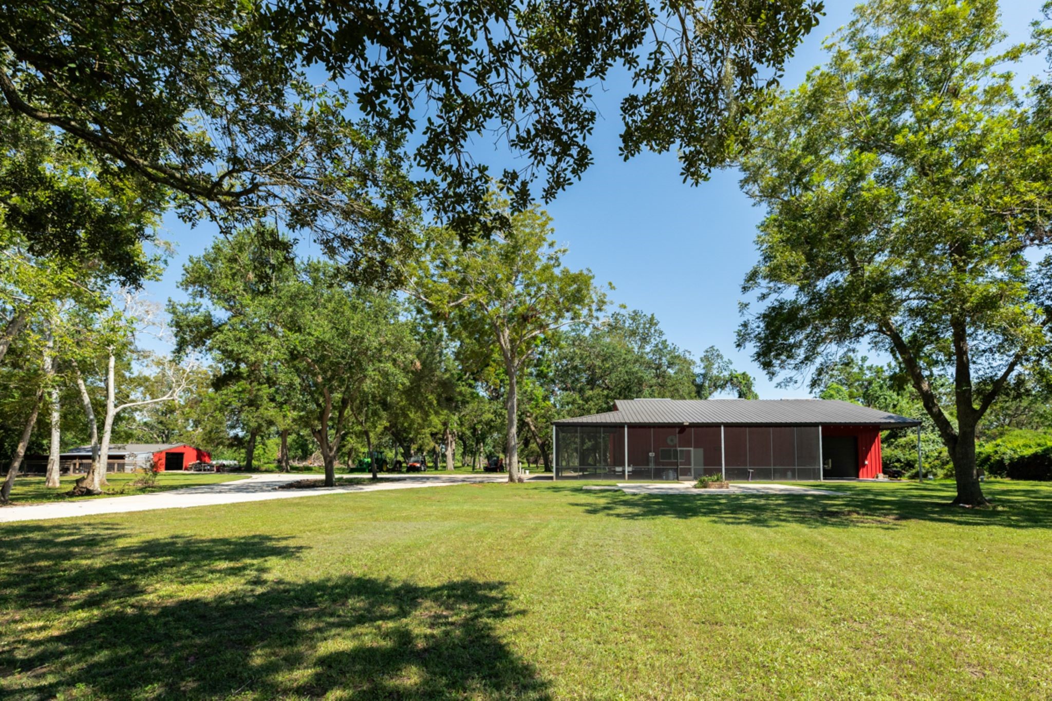 8860 County Road 400 Property Photo 11