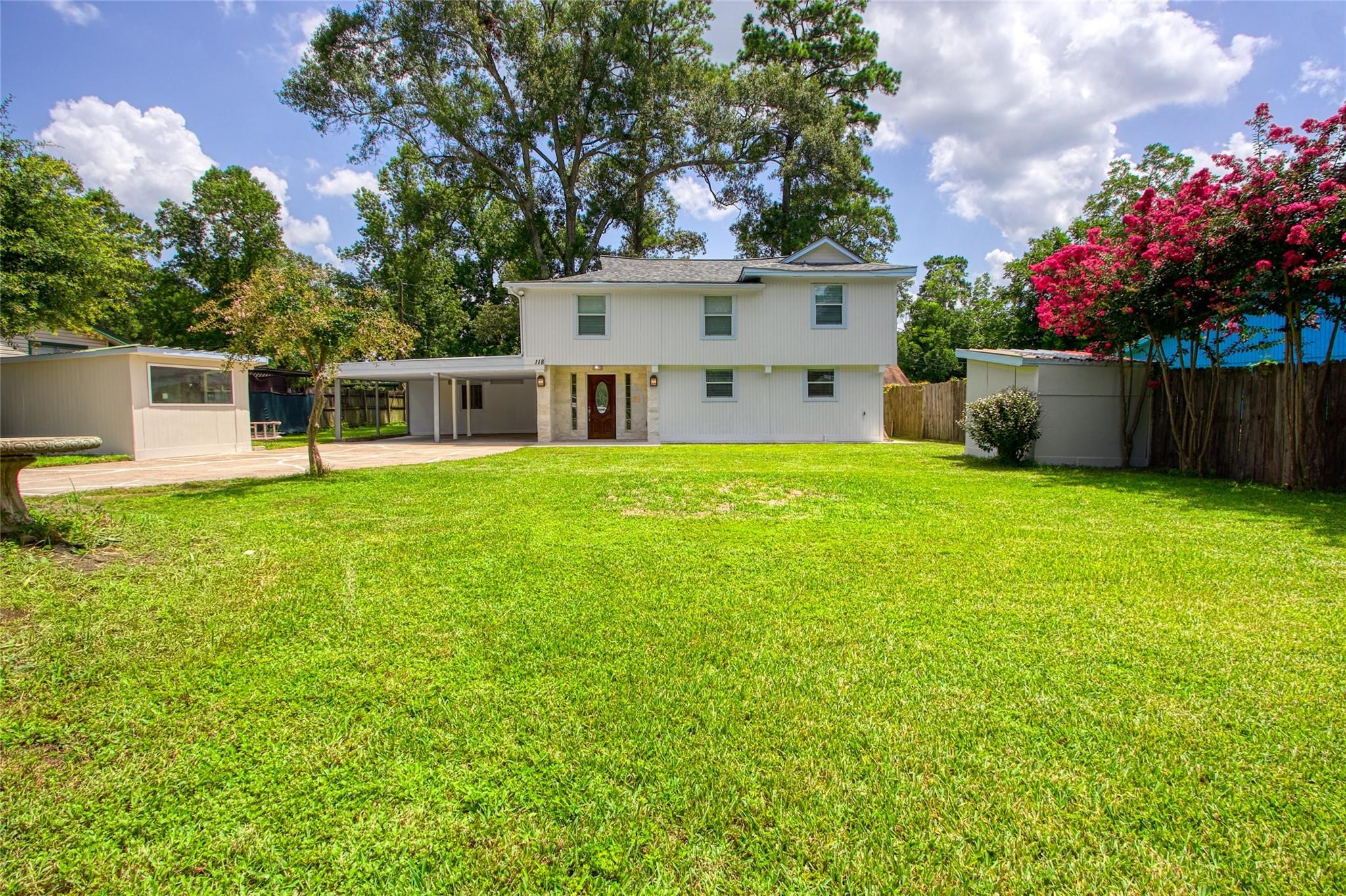 118 Waterwood Drive Property Photo 2