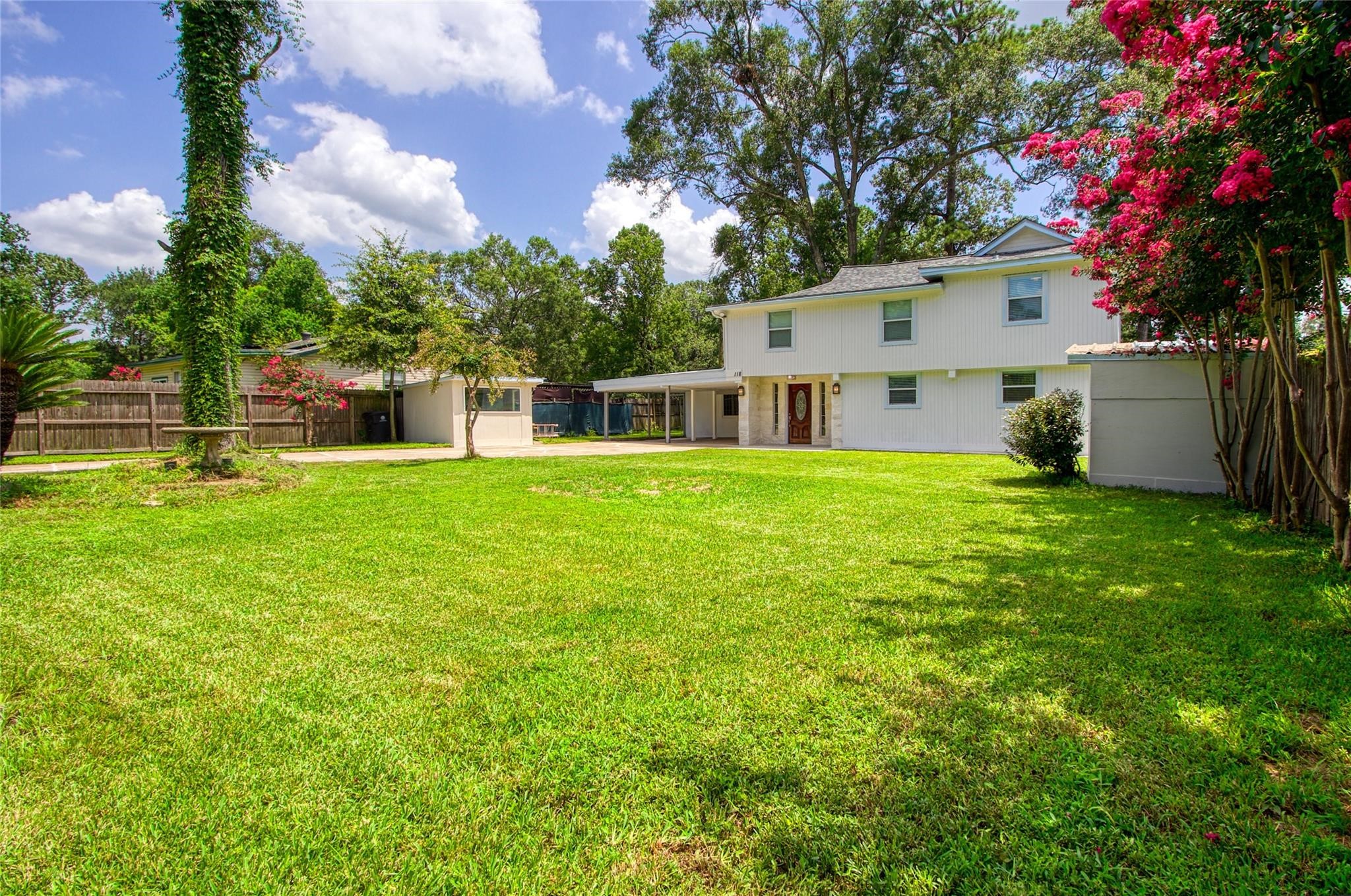 118 Waterwood Drive Property Photo 3