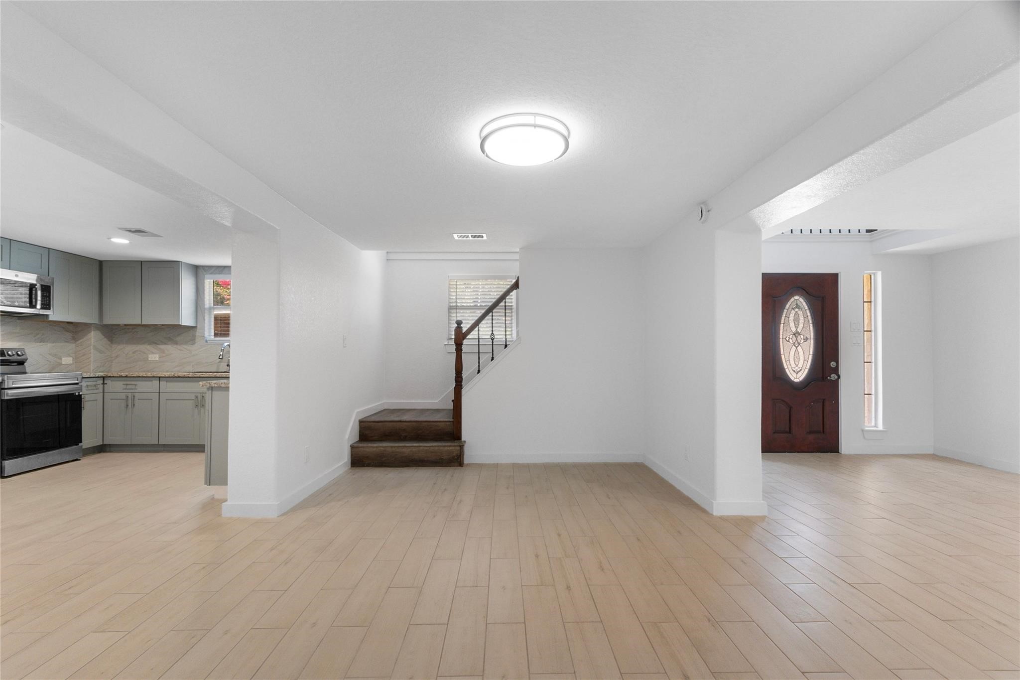 118 Waterwood Drive Property Photo 7