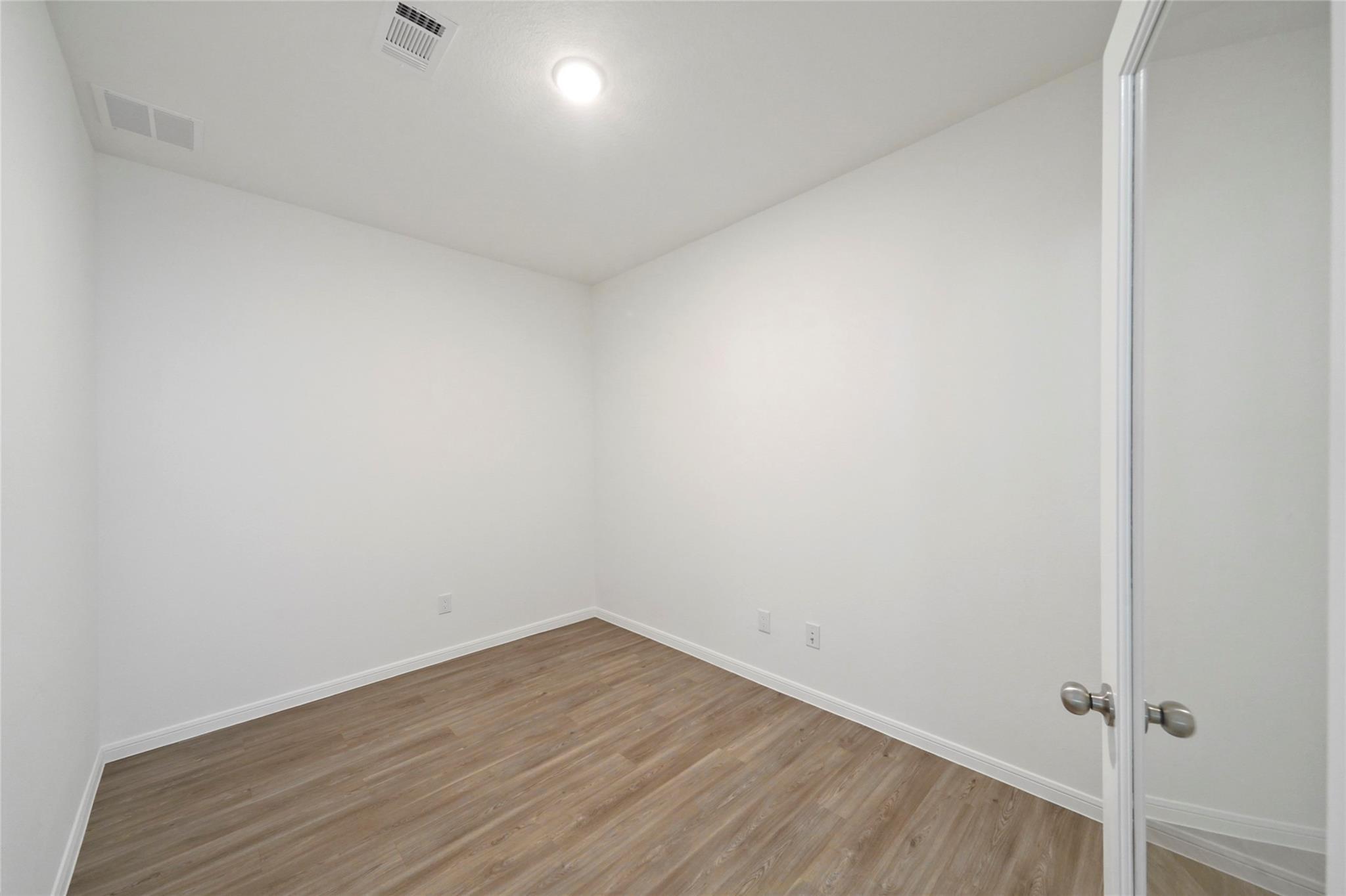 10429 Pineland Drive Property Photo 13