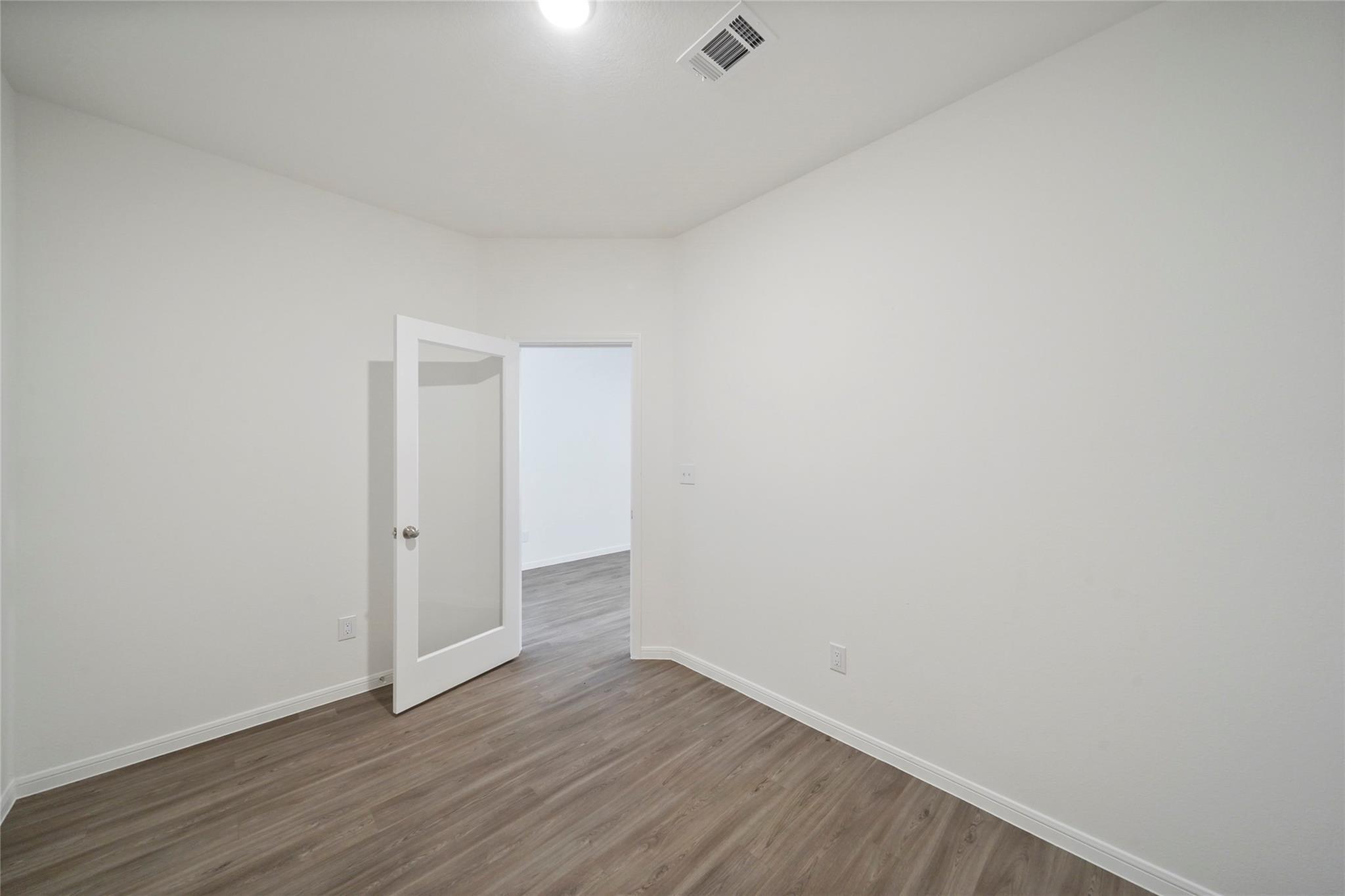 10429 Pineland Drive Property Photo 14