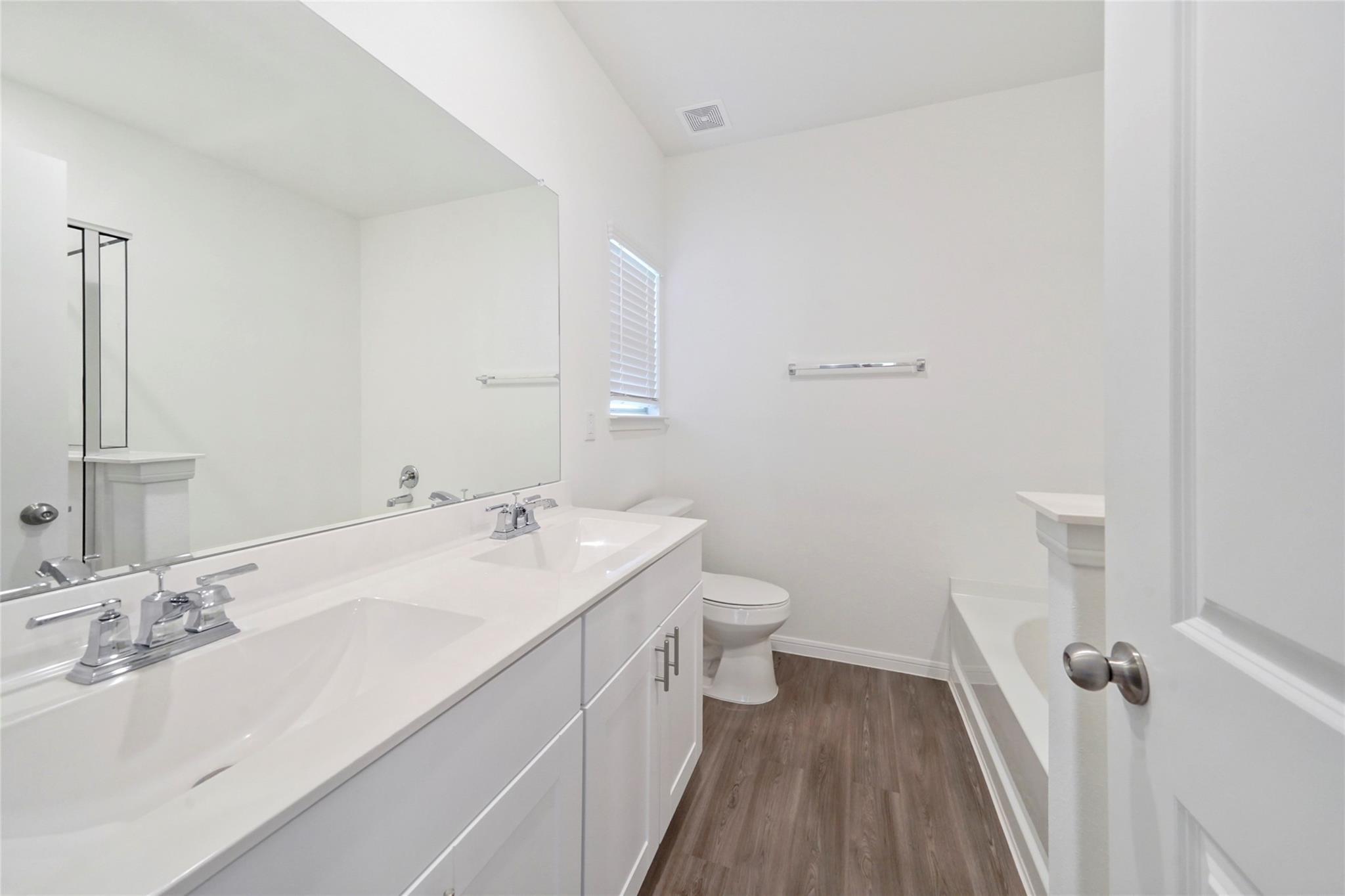 10429 Pineland Drive Property Photo 17