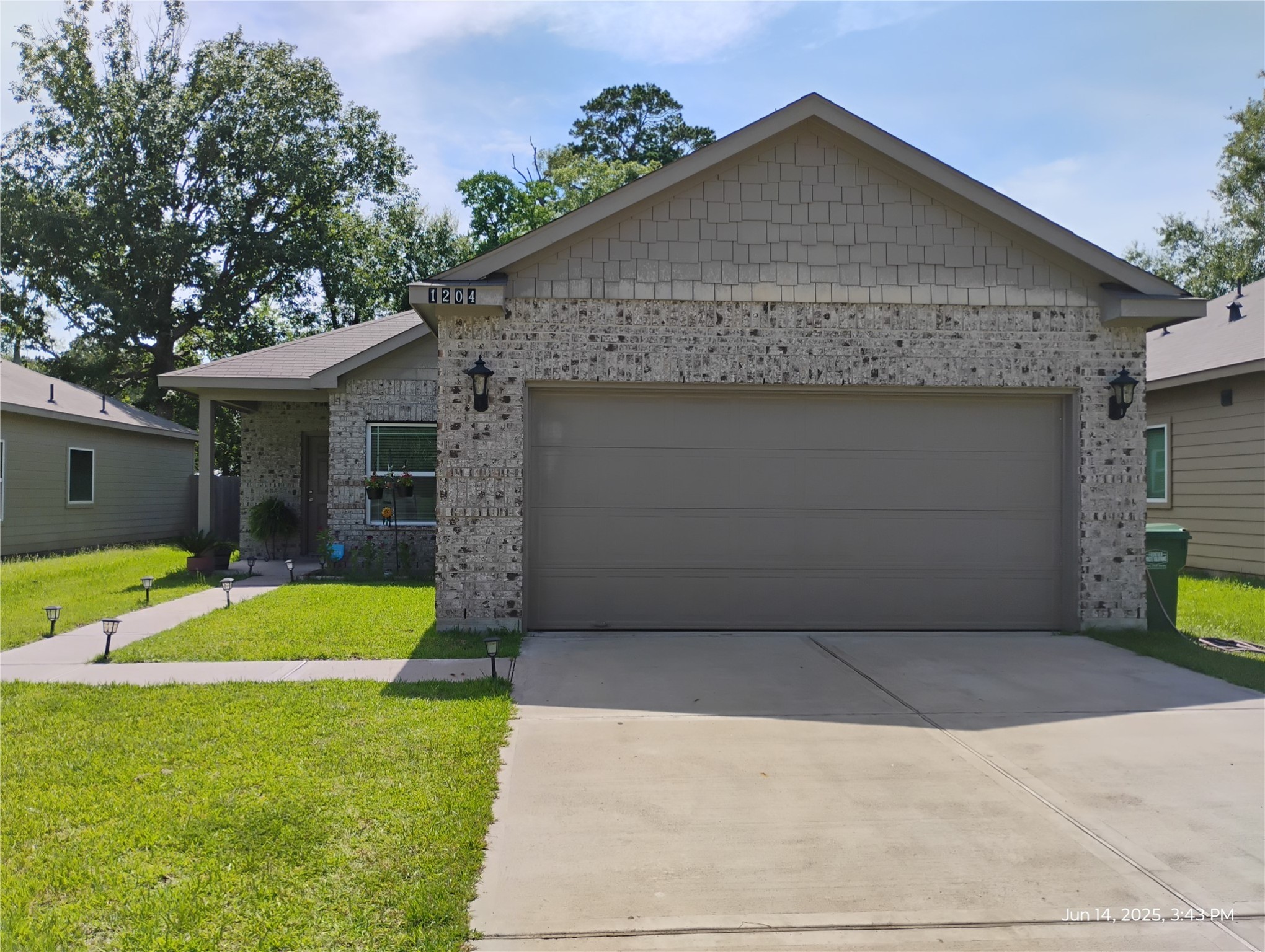 1204 Parkhurst Avenue Property Photo 1