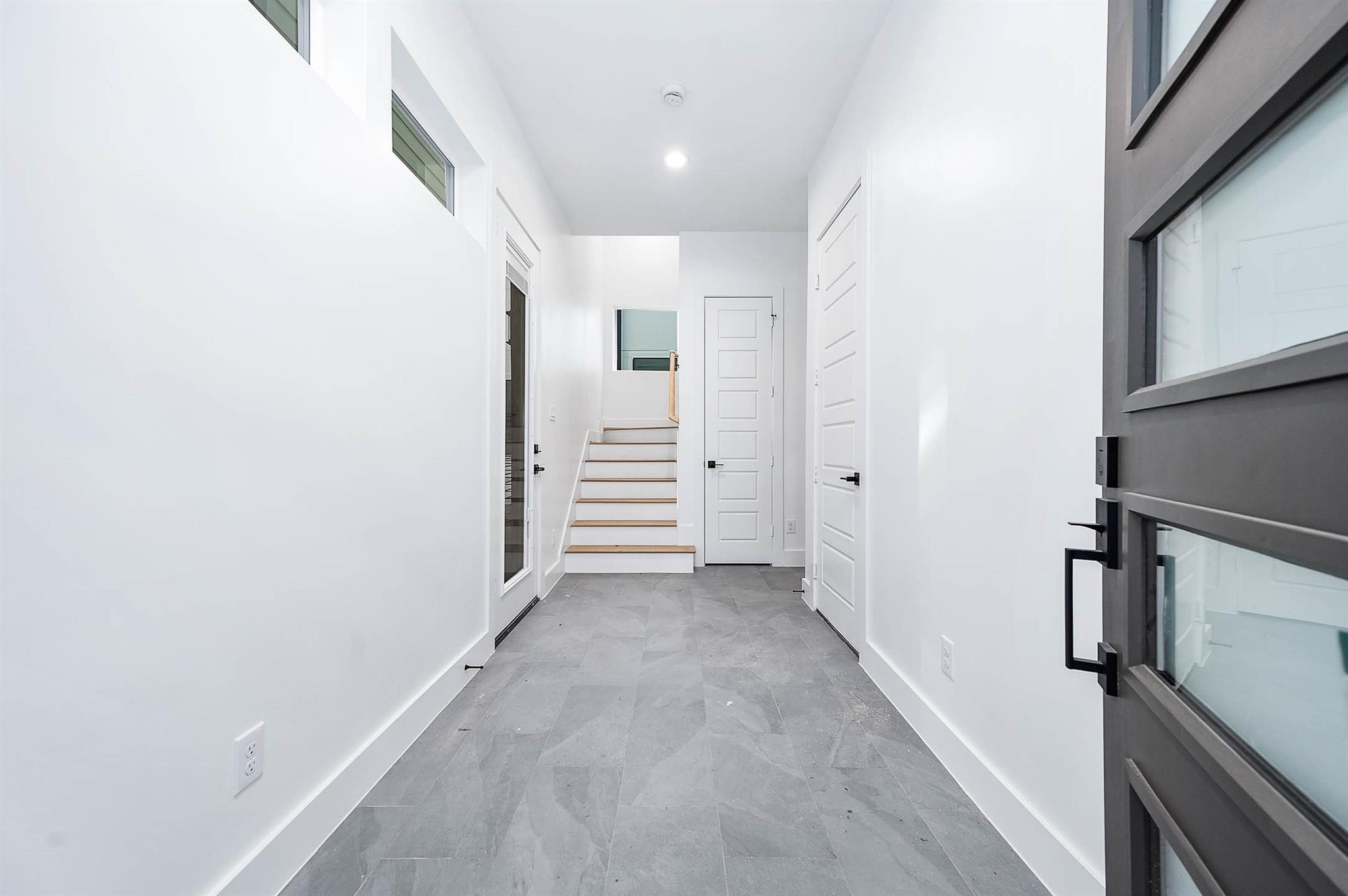 1711 Milby Street Property Photo 7