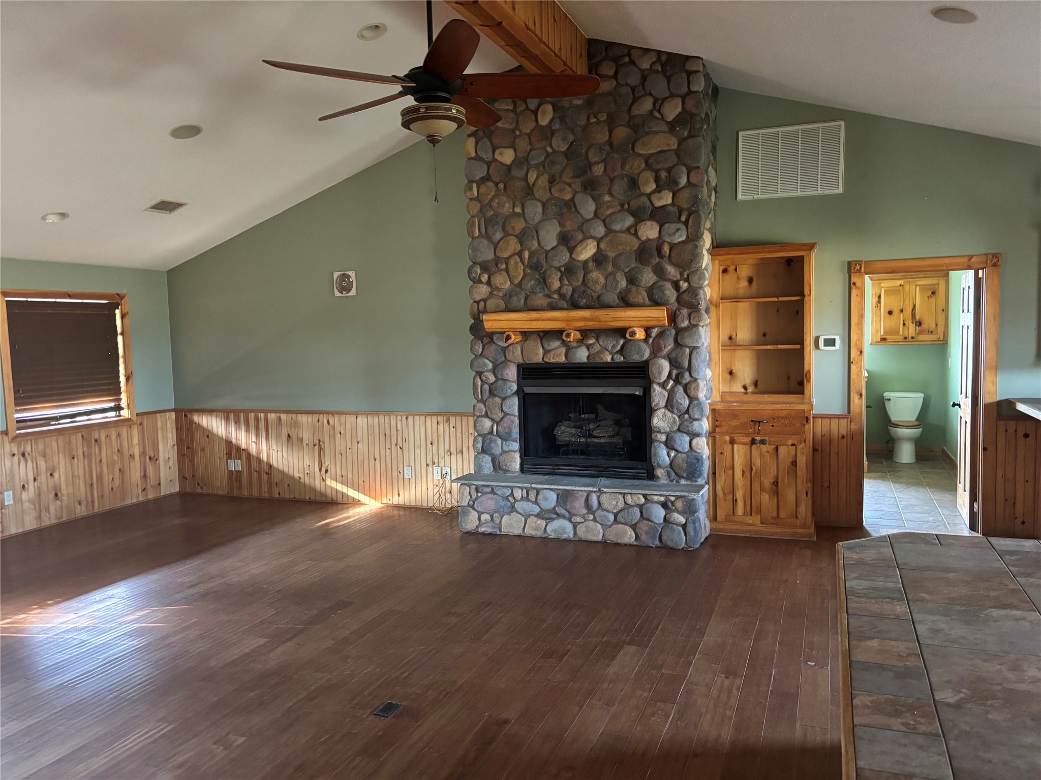 1706 Goodson Loop Property Photo 6