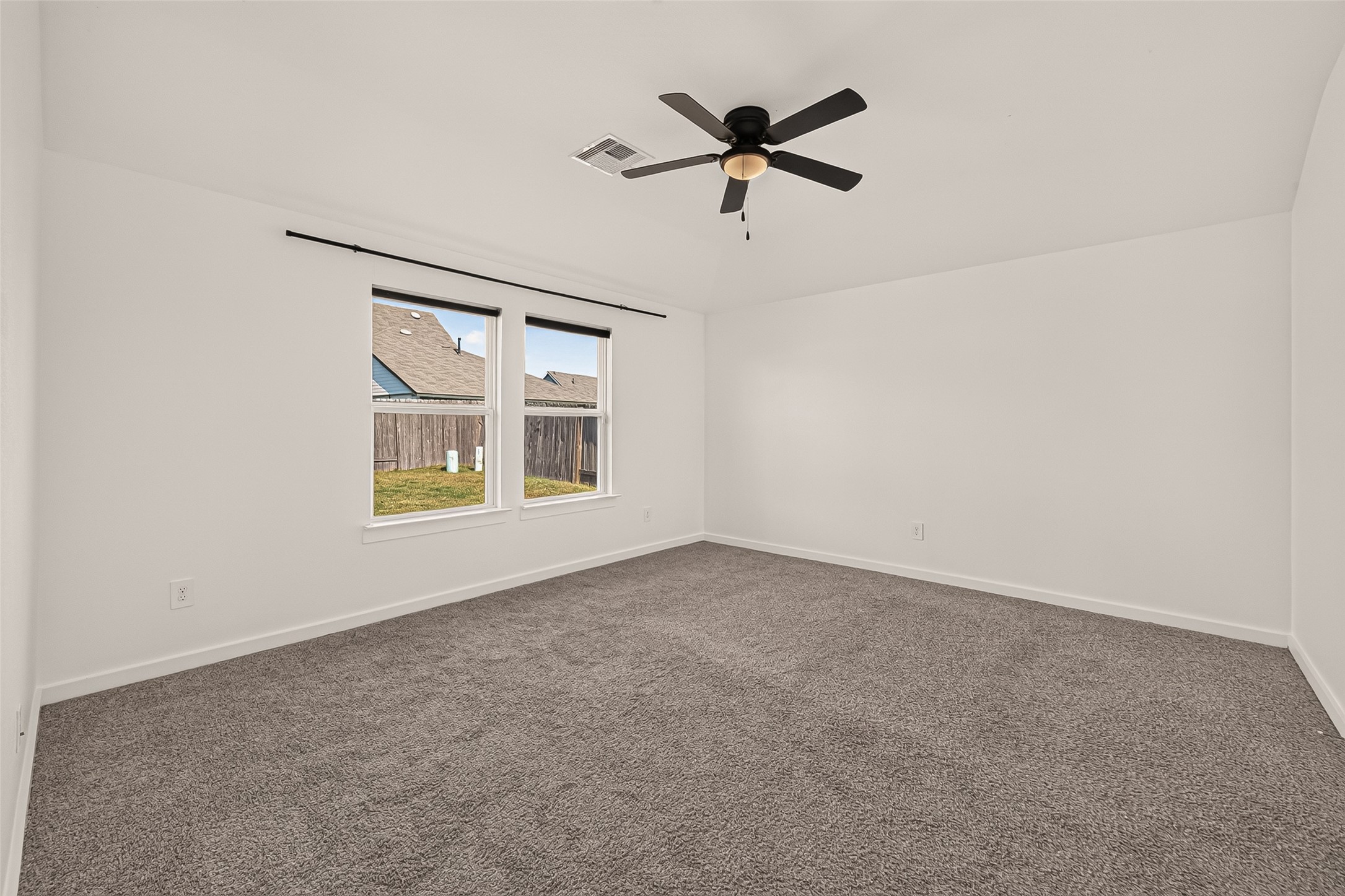 1710 Mountain Echo Drive Property Photo 16